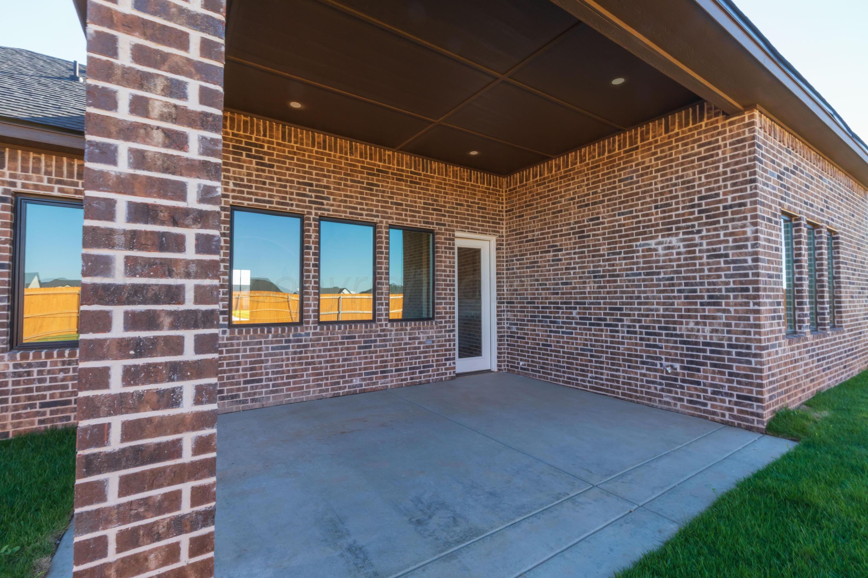 10040 Highland Springs Property Photo 48