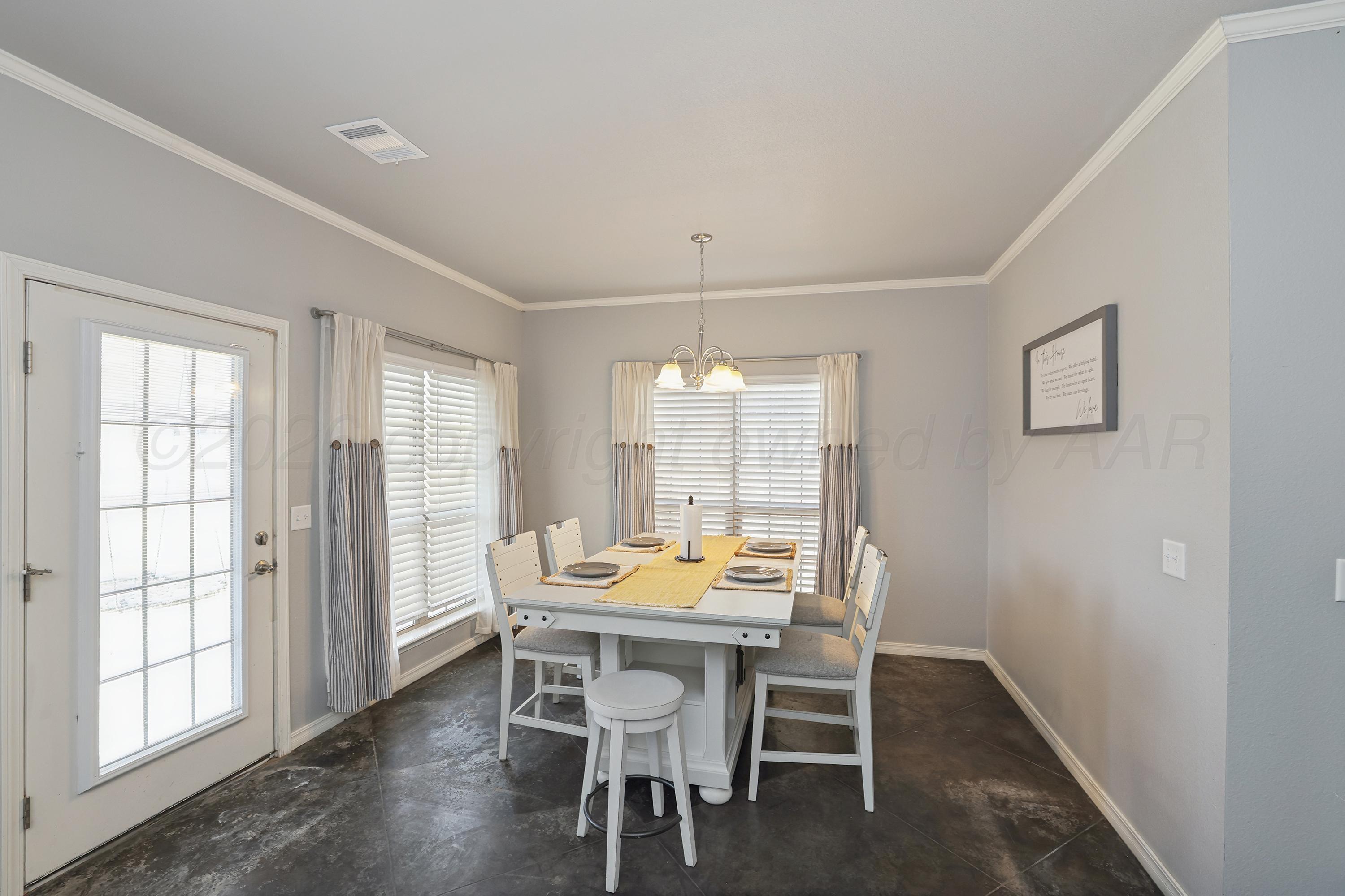 9309 Heritage Hills Parkway Property Photo 7