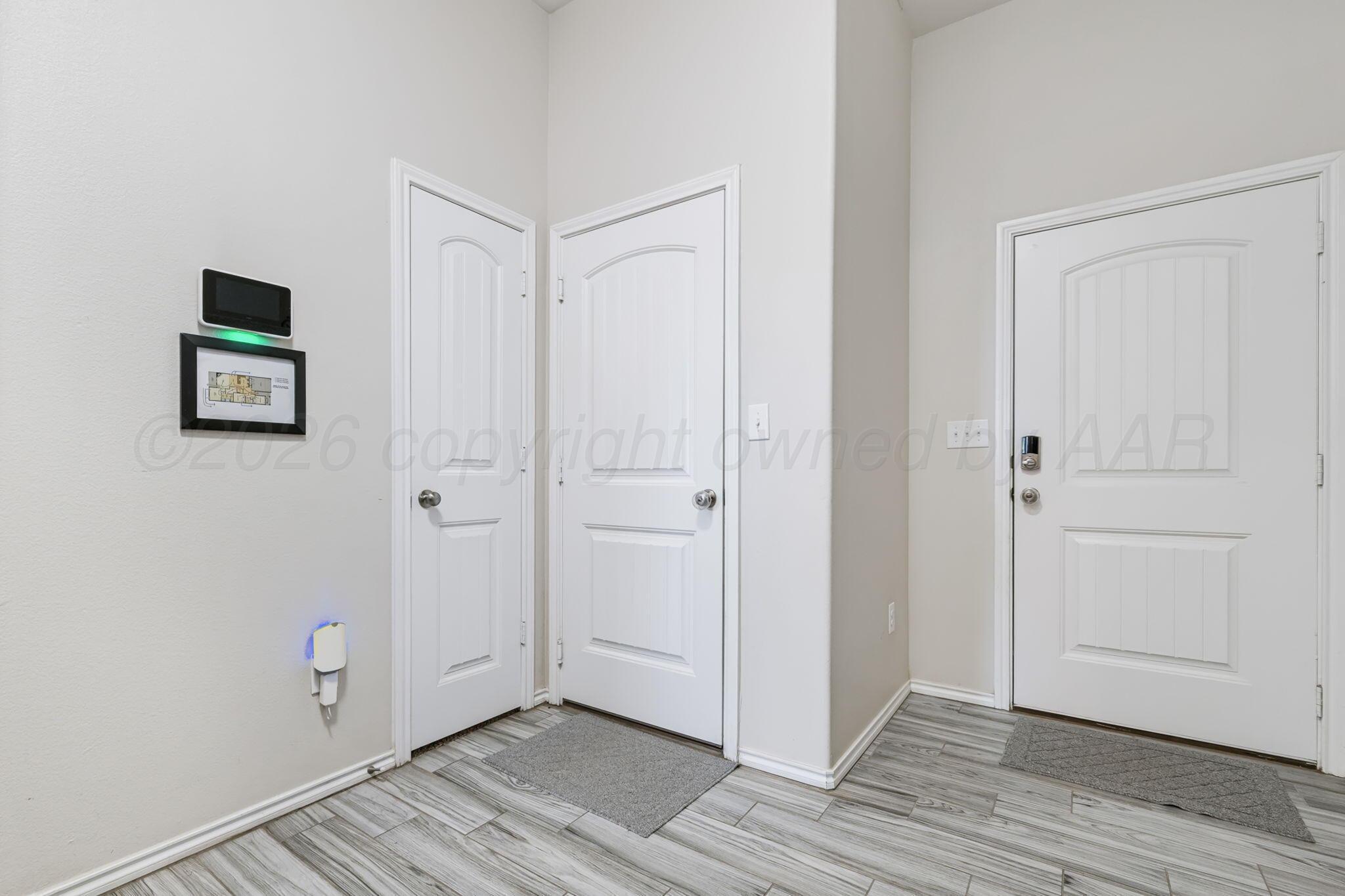 9305 Sydney Drive Property Photo 6
