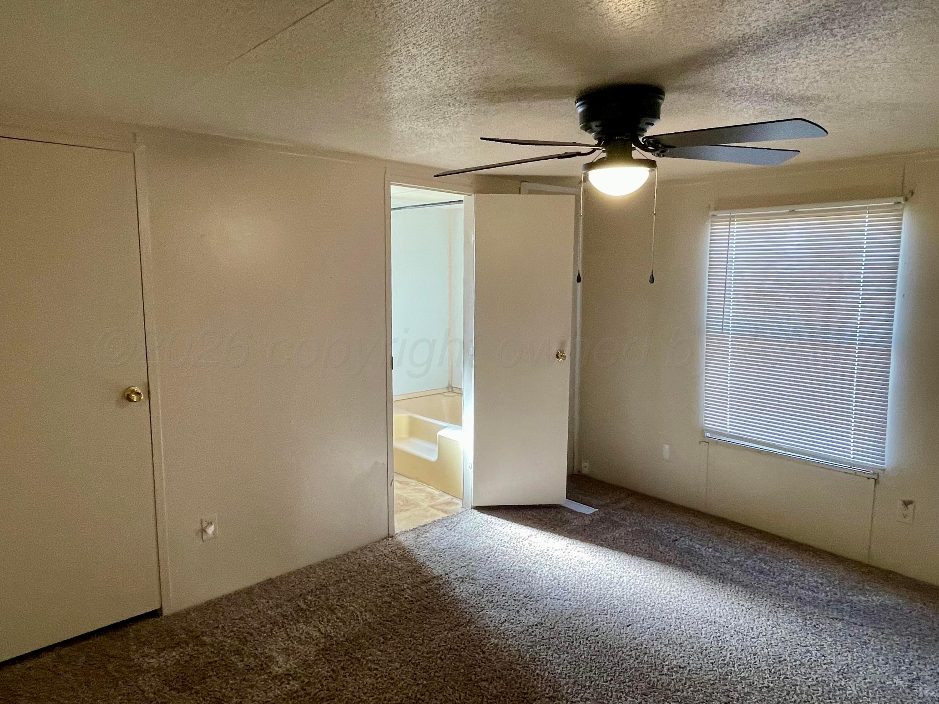 802a S Meredith Avenue Property Photo 5