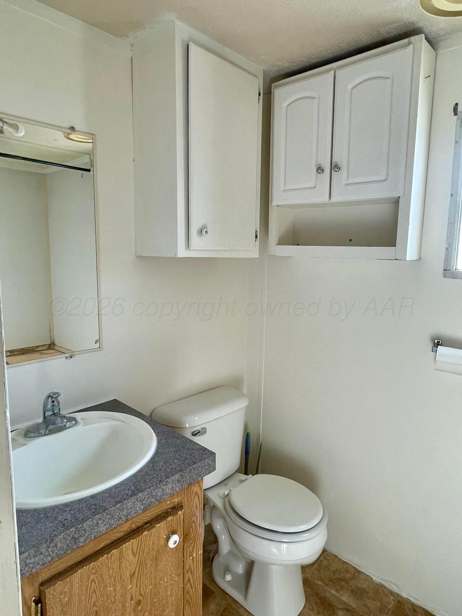 802a S Meredith Avenue Property Photo 6