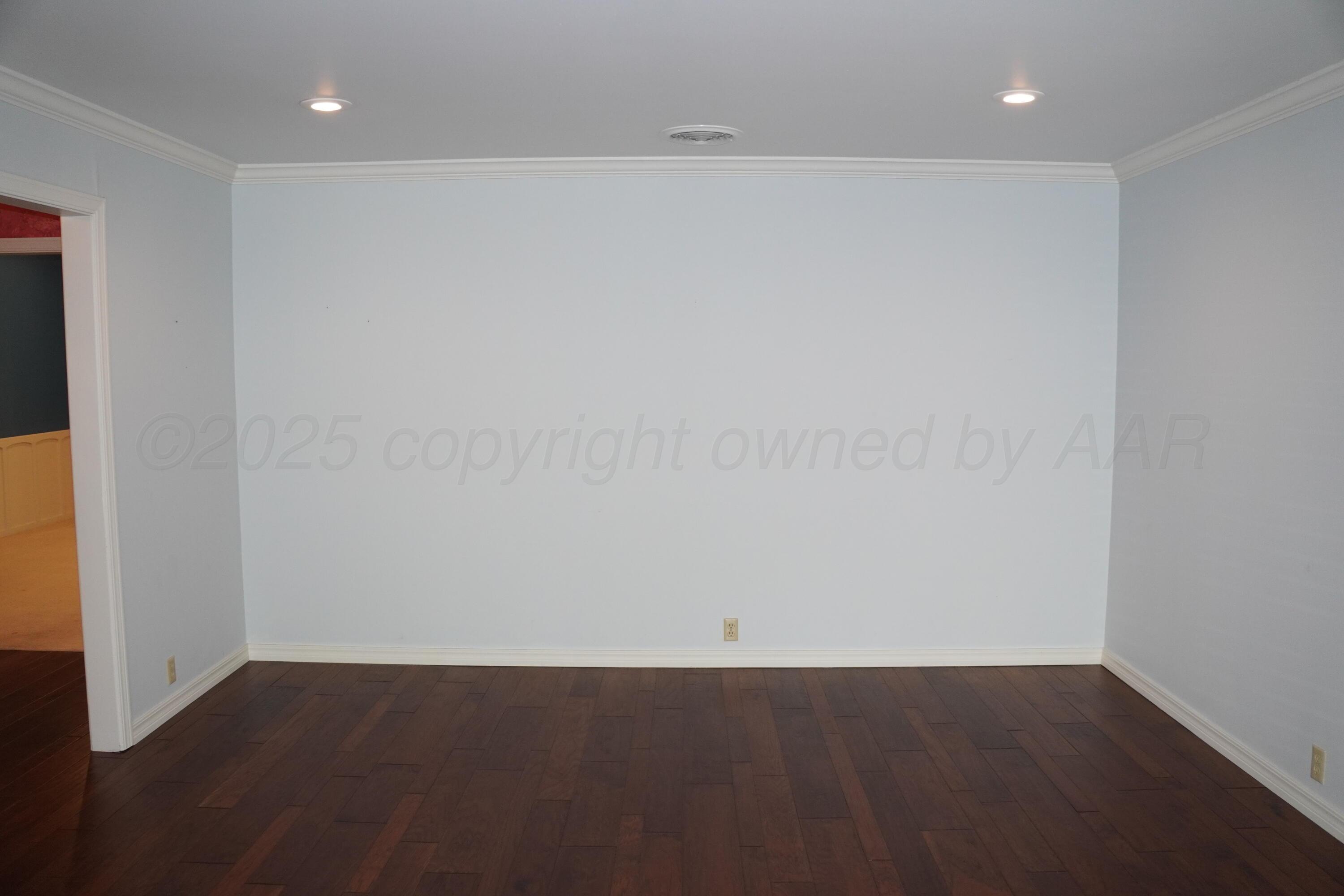 3508 Danbury Property Photo 7