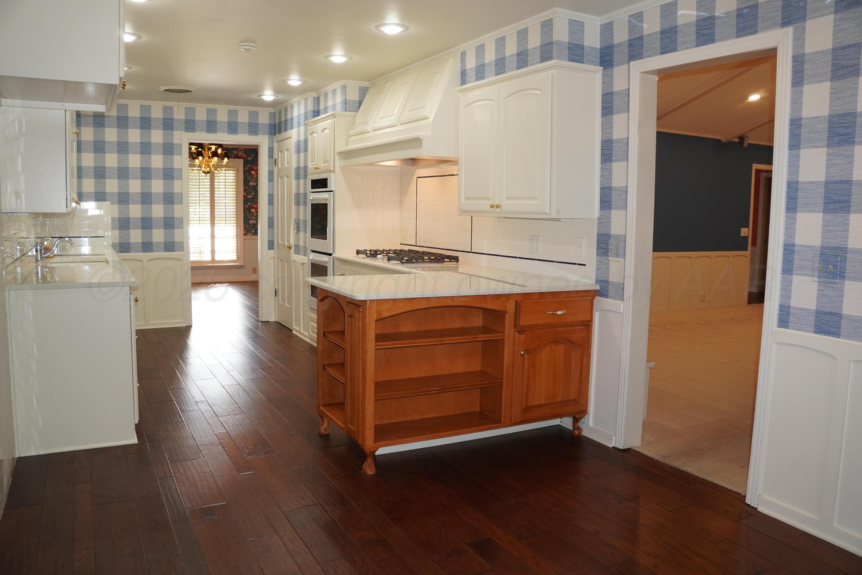 3508 Danbury Property Photo 13