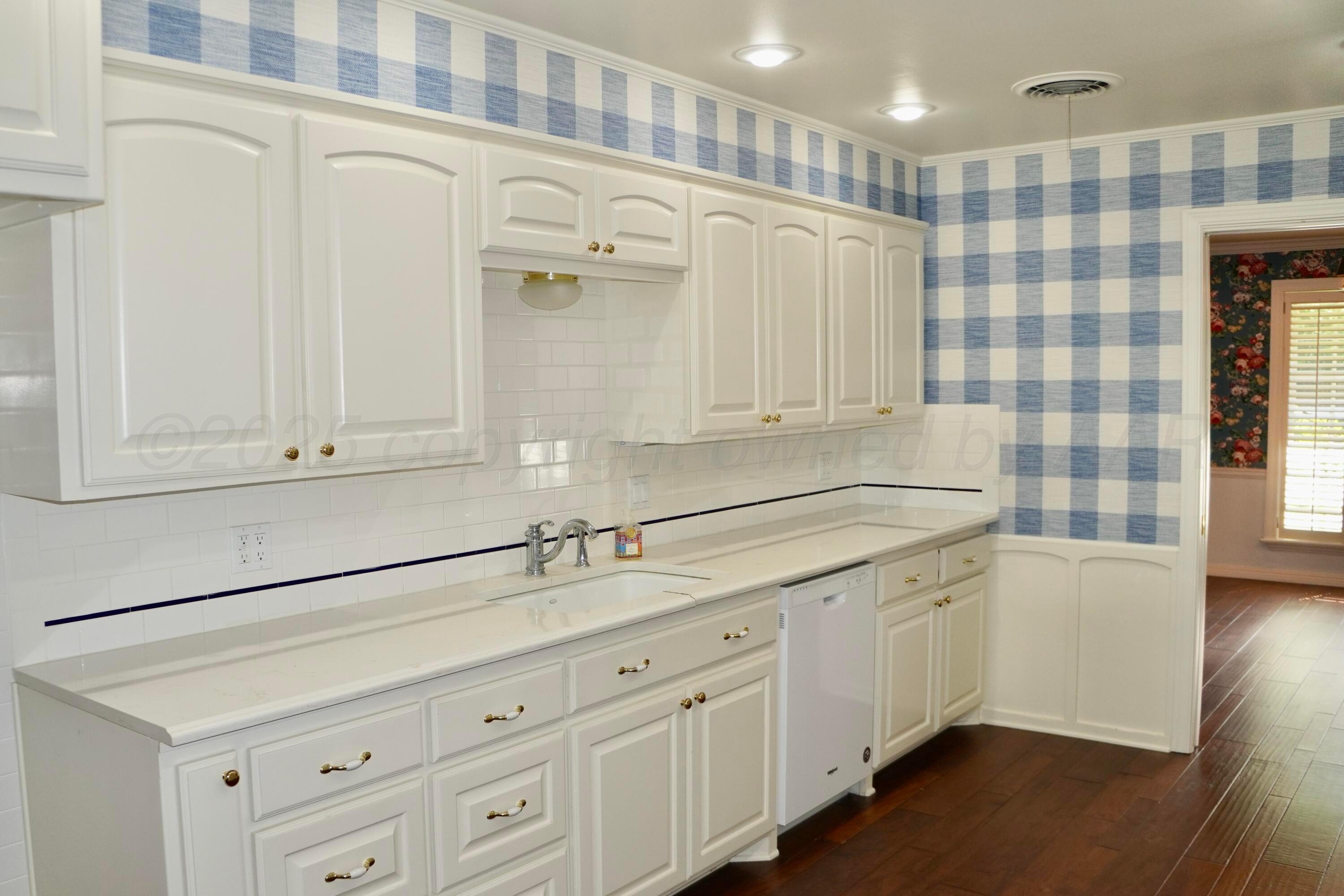 3508 Danbury Property Photo 16