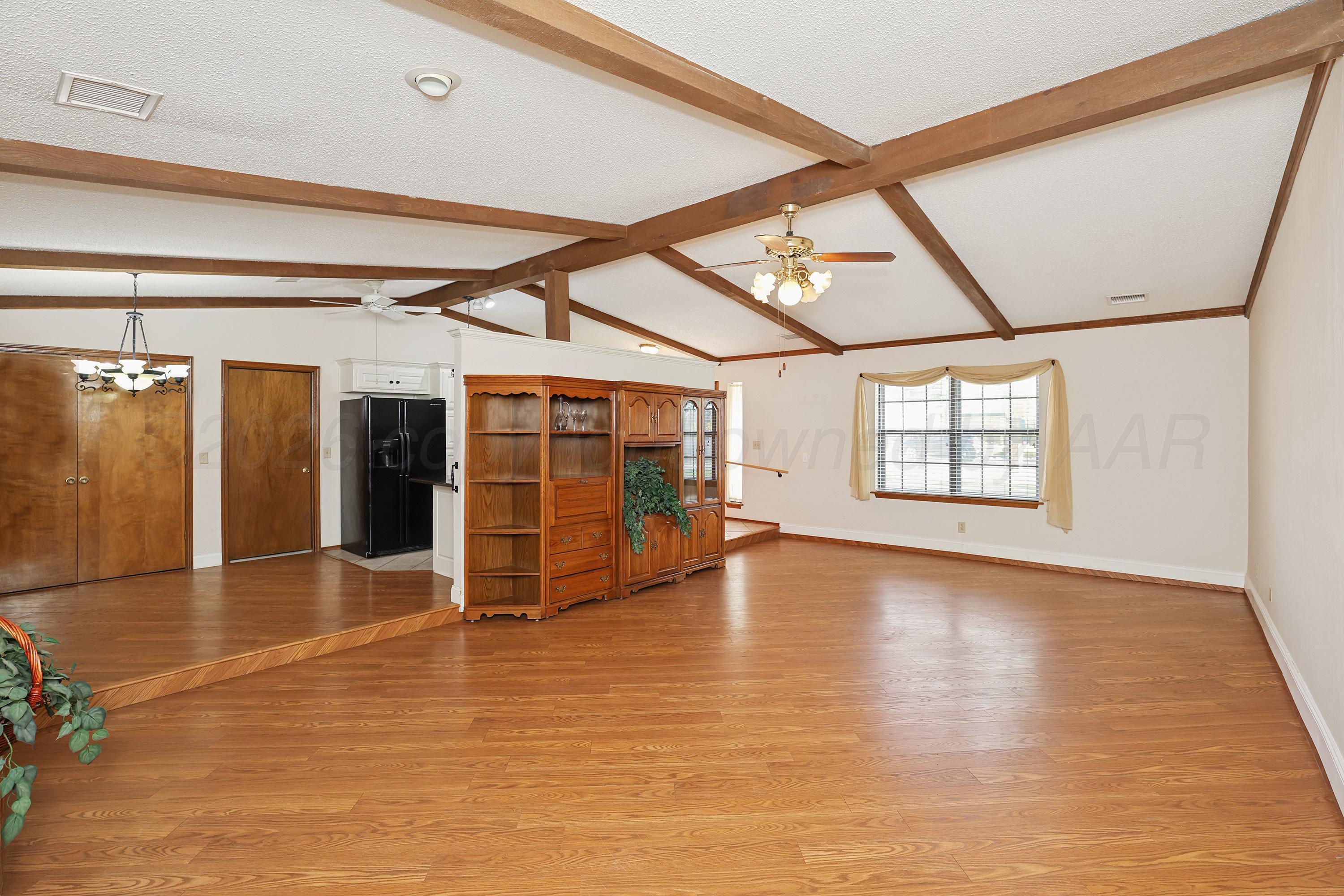 3908 Lenwood Drive Property Photo 6