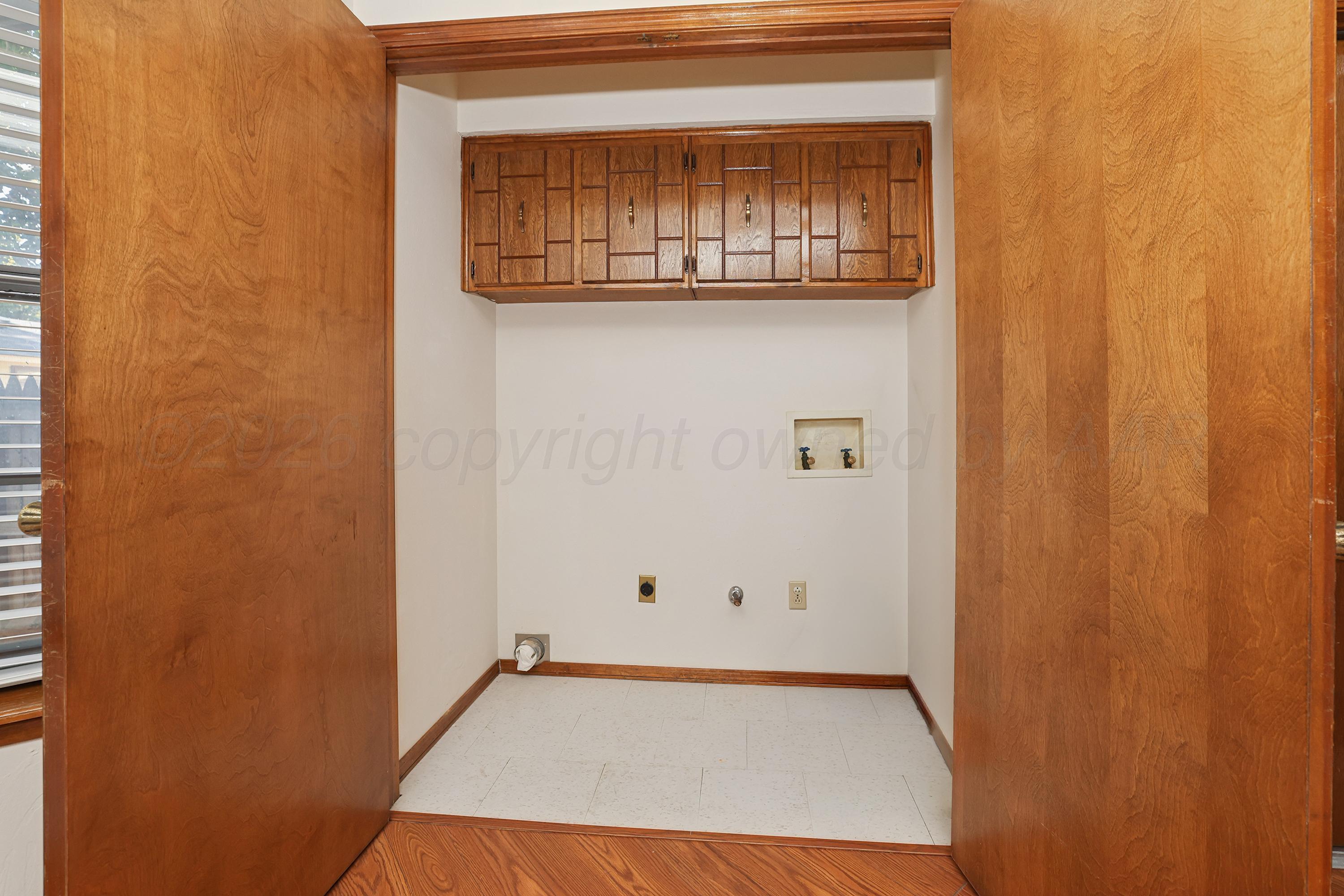 3908 Lenwood Drive Property Photo 13