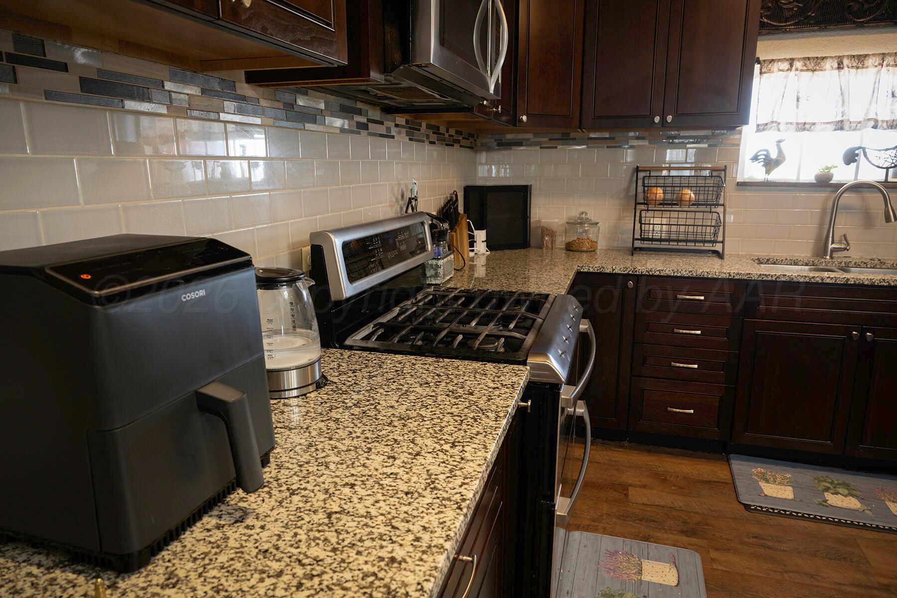 5496 W Road R Property Photo 11