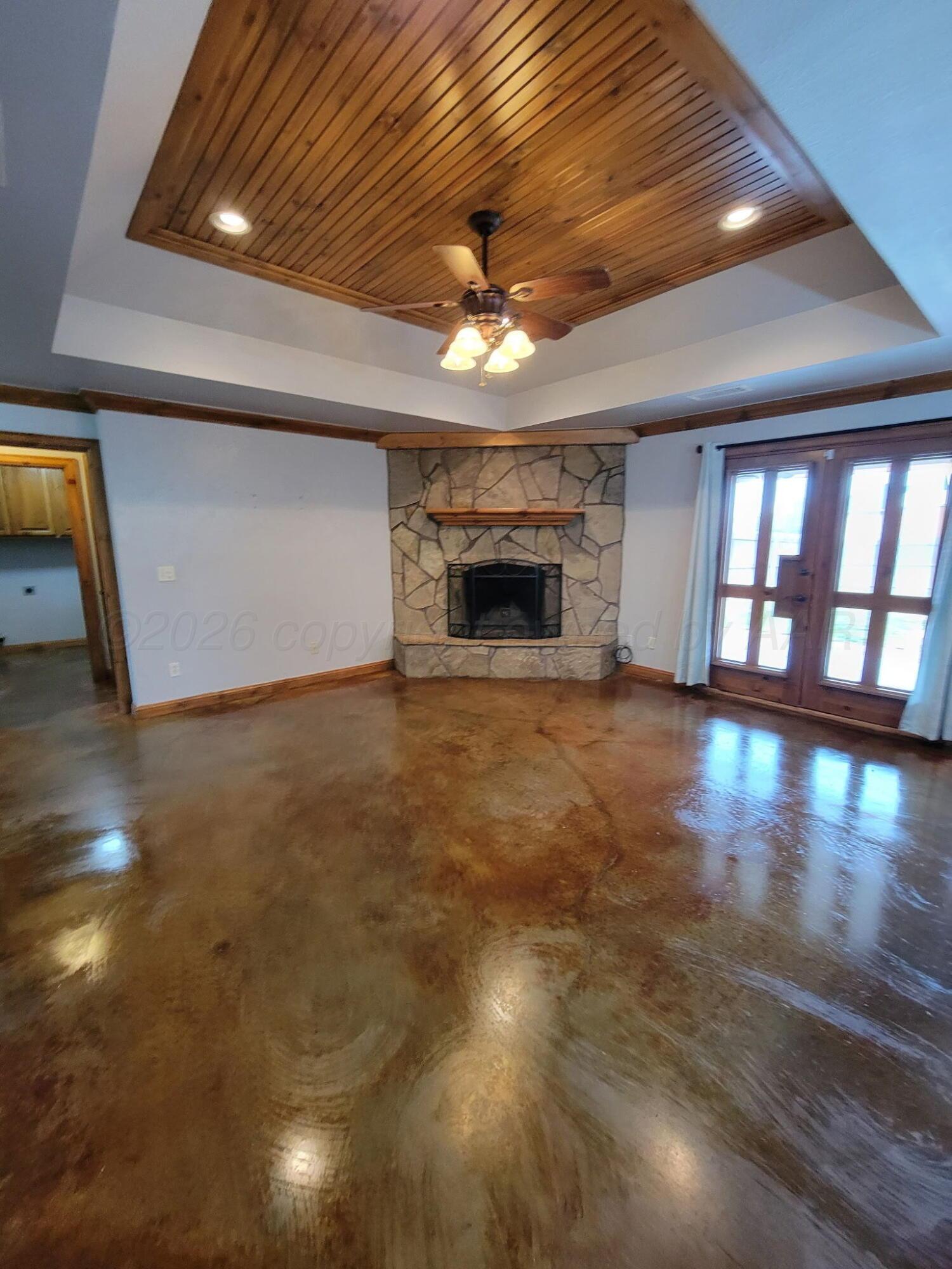 1806 Berkley Court Property Photo 3
