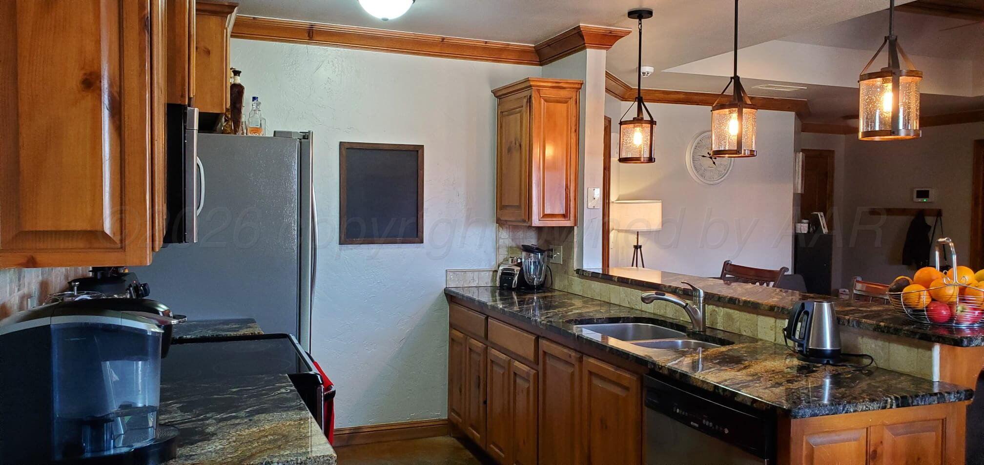 1806 Berkley Court Property Photo 8