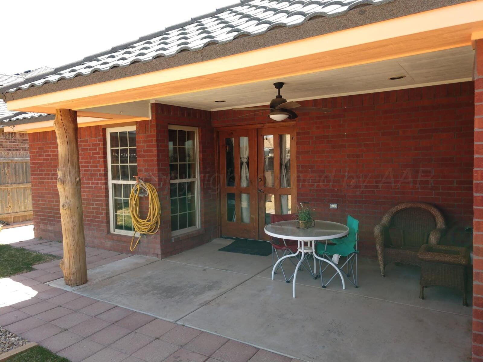 1806 Berkley Court Property Photo 14