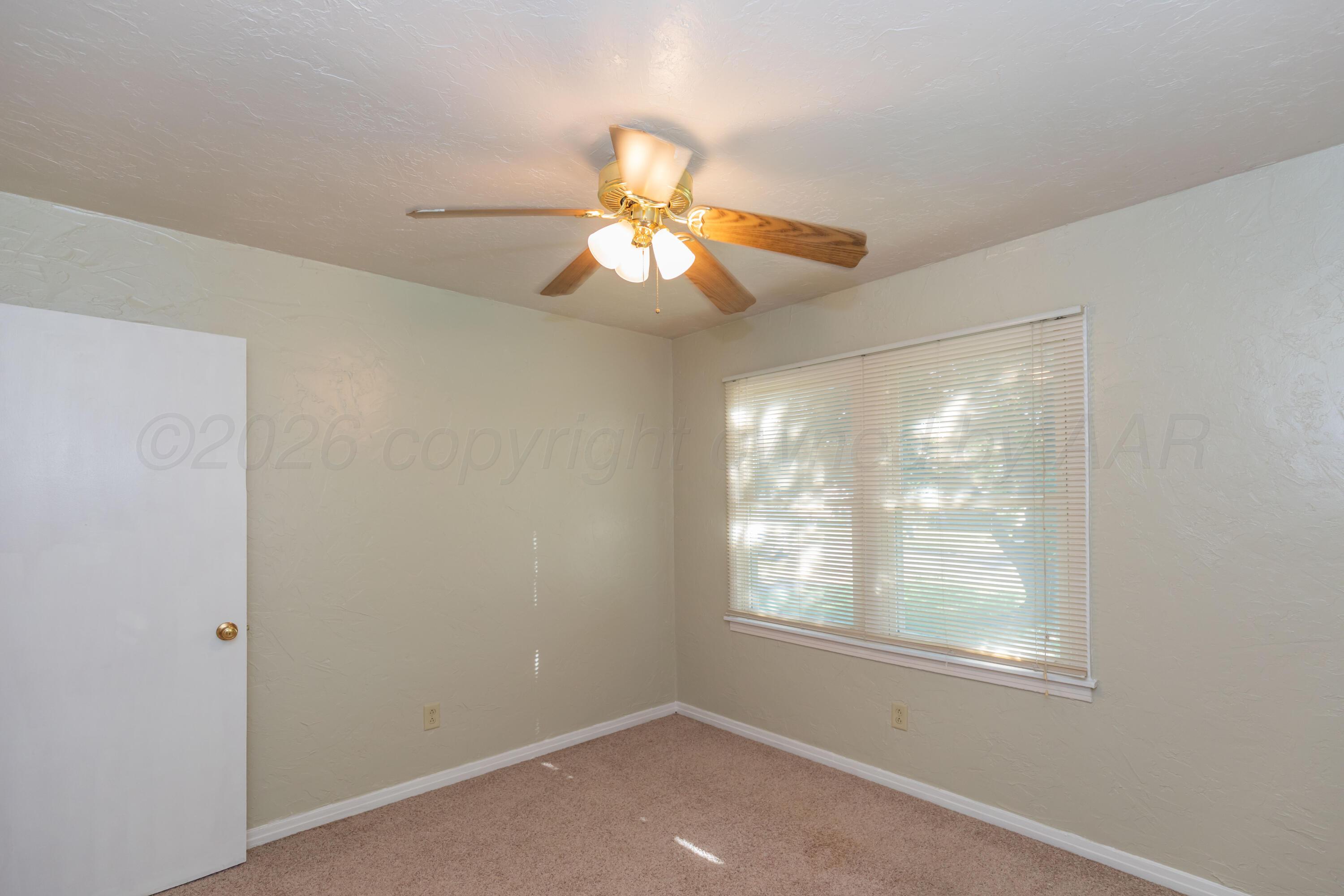 4624 S Lipscomb Street Property Photo 8