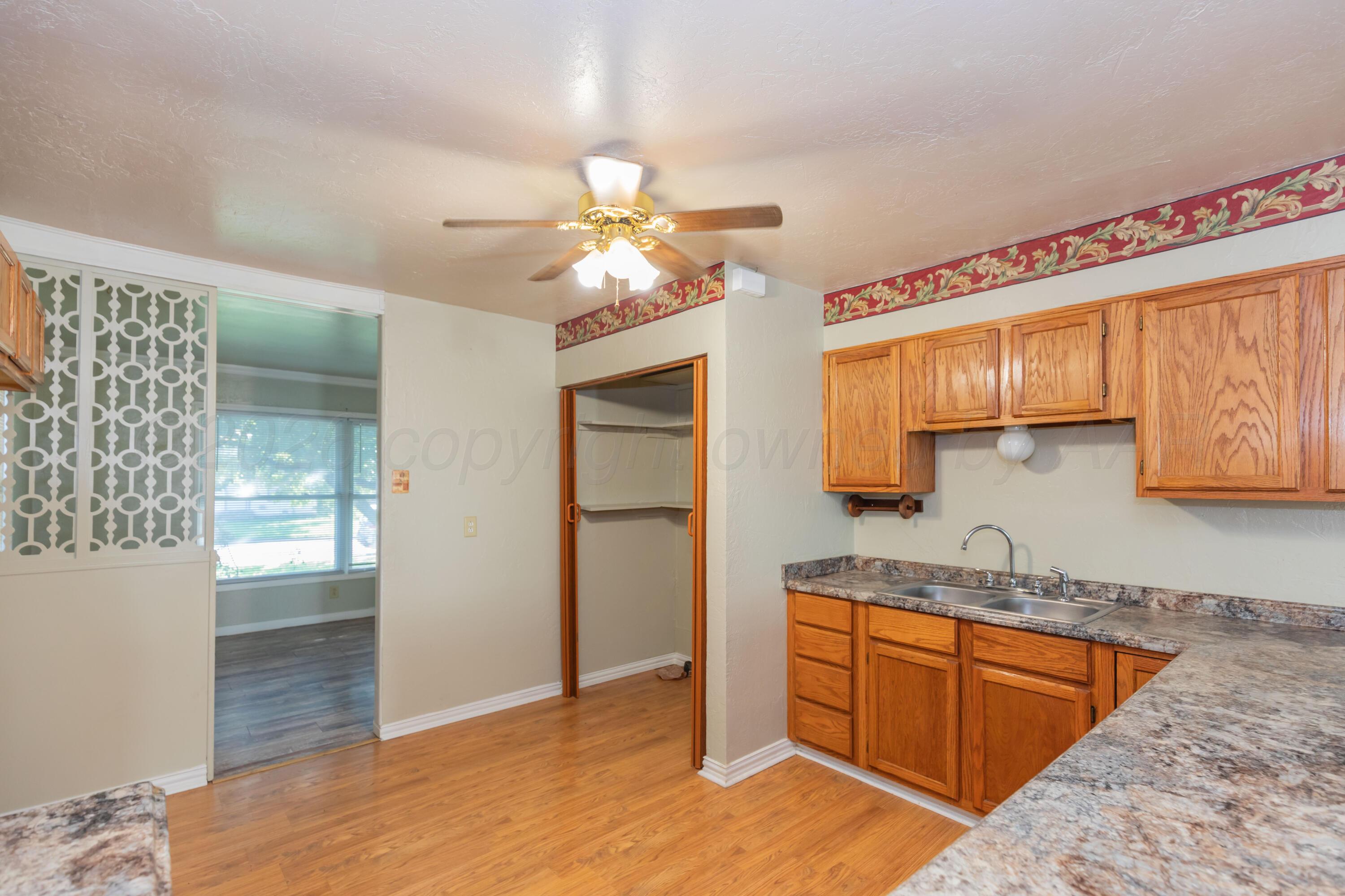 4624 S Lipscomb Street Property Photo 16