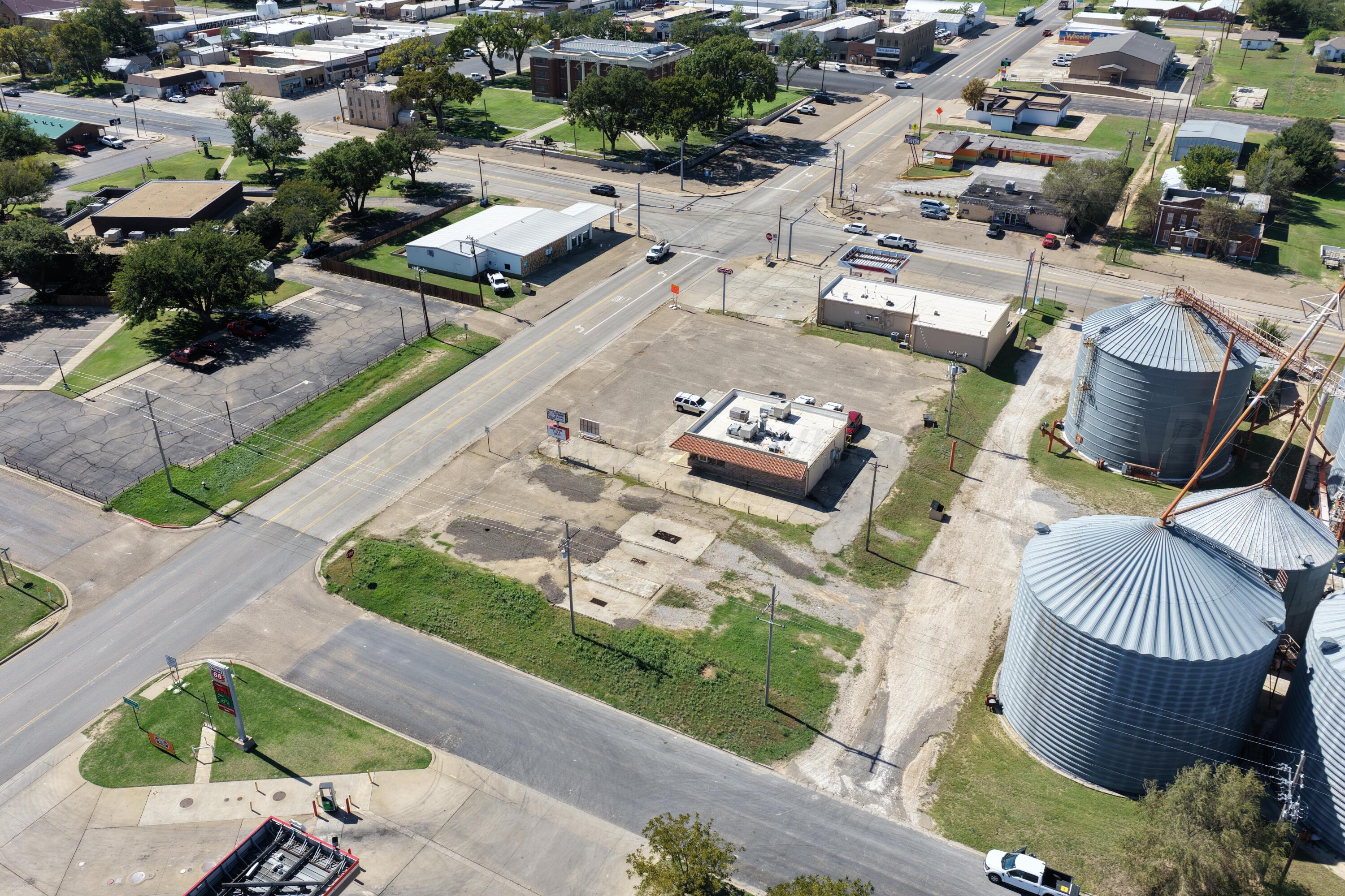 201 E Oklahoma Avenue Property Photo 7