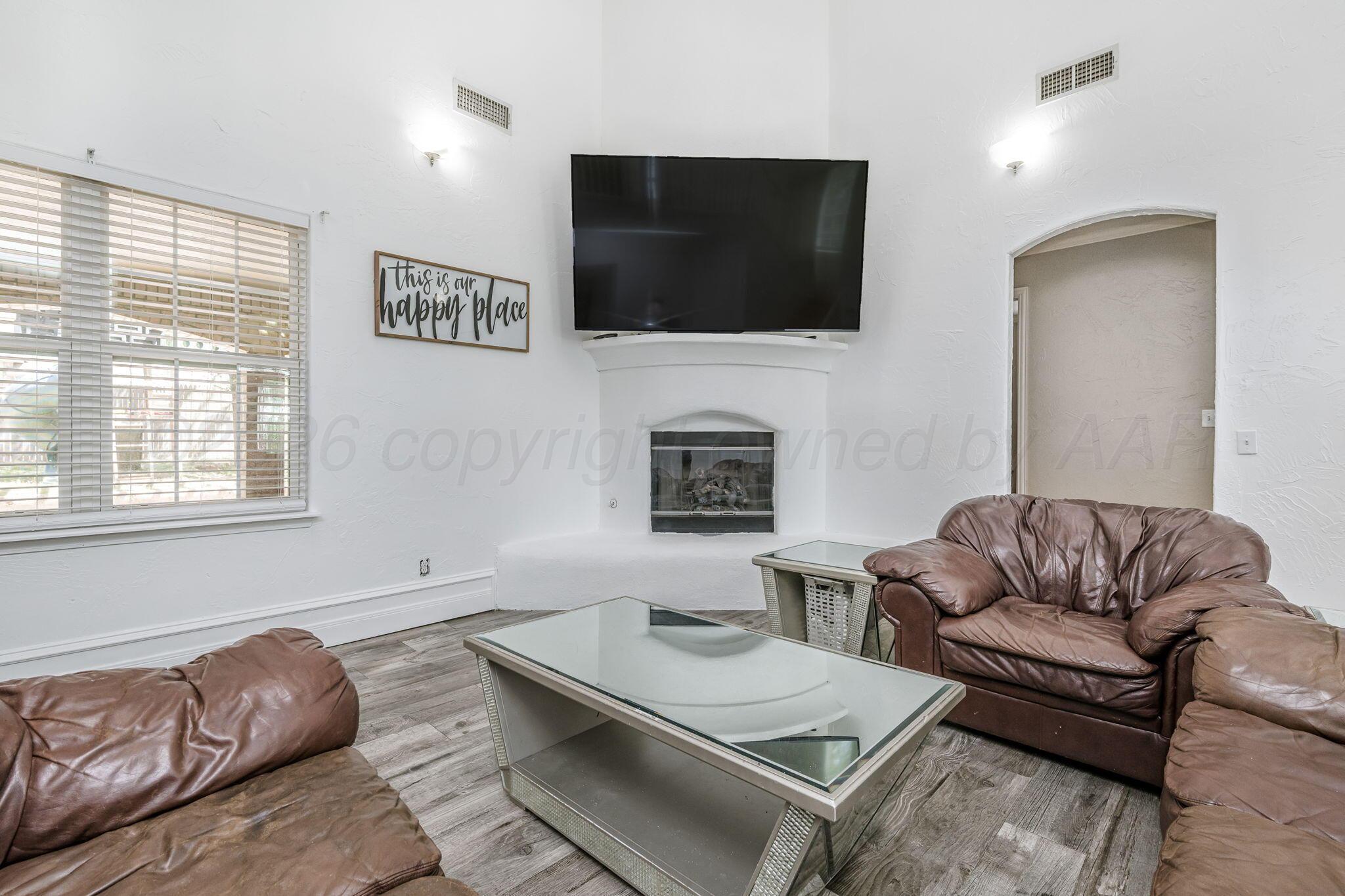 4104 Escondido Place Property Photo 9
