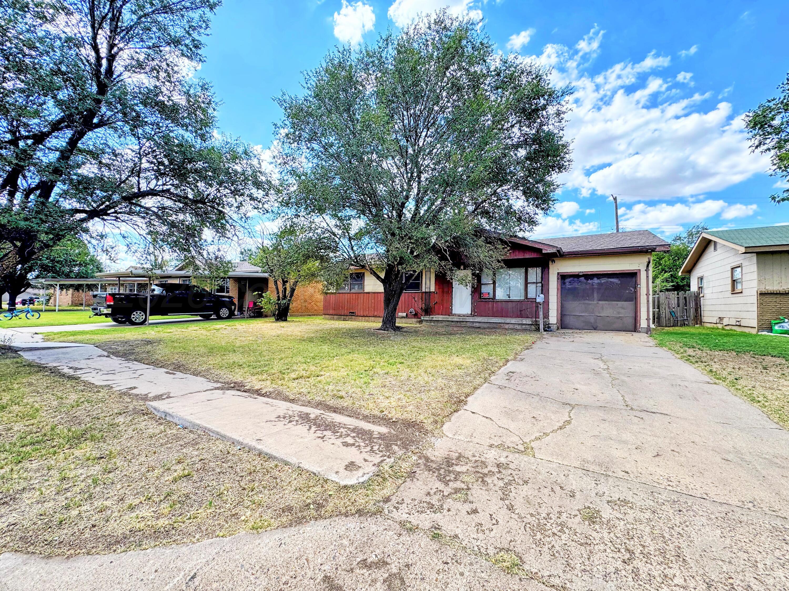 2106 Jackson Drive Property Photo 1