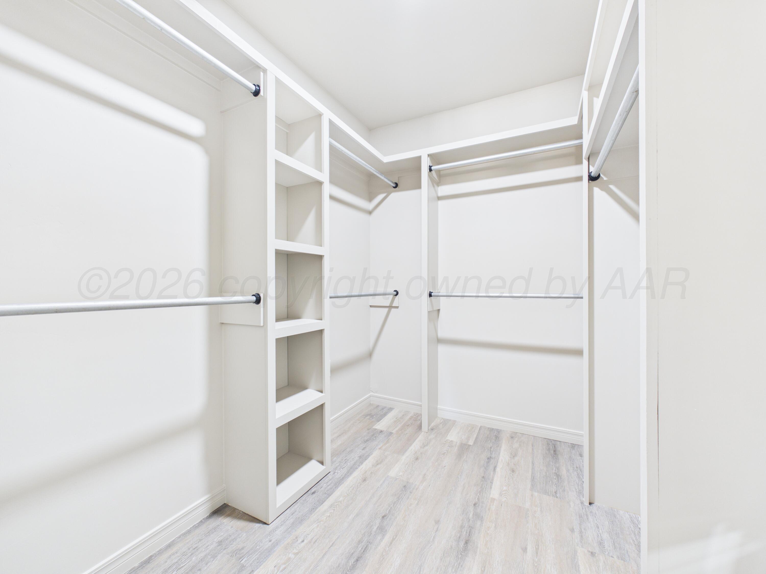 307 N Maryland Street Property Photo 26