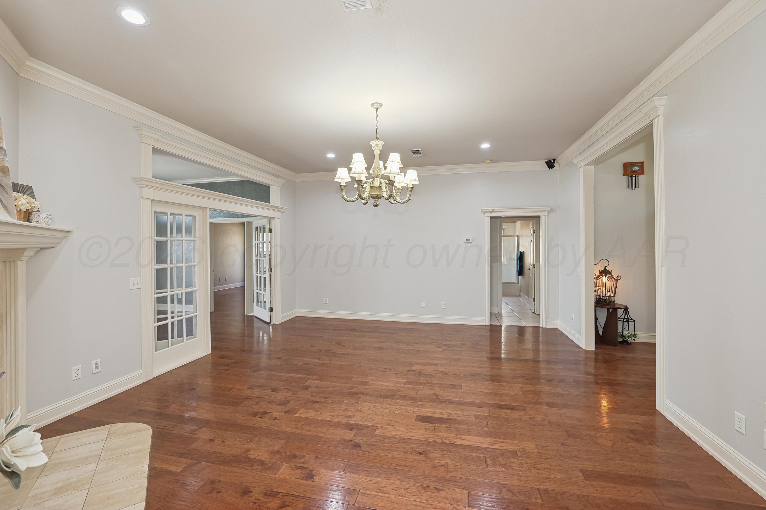 6925 Thunder Road Property Photo 6