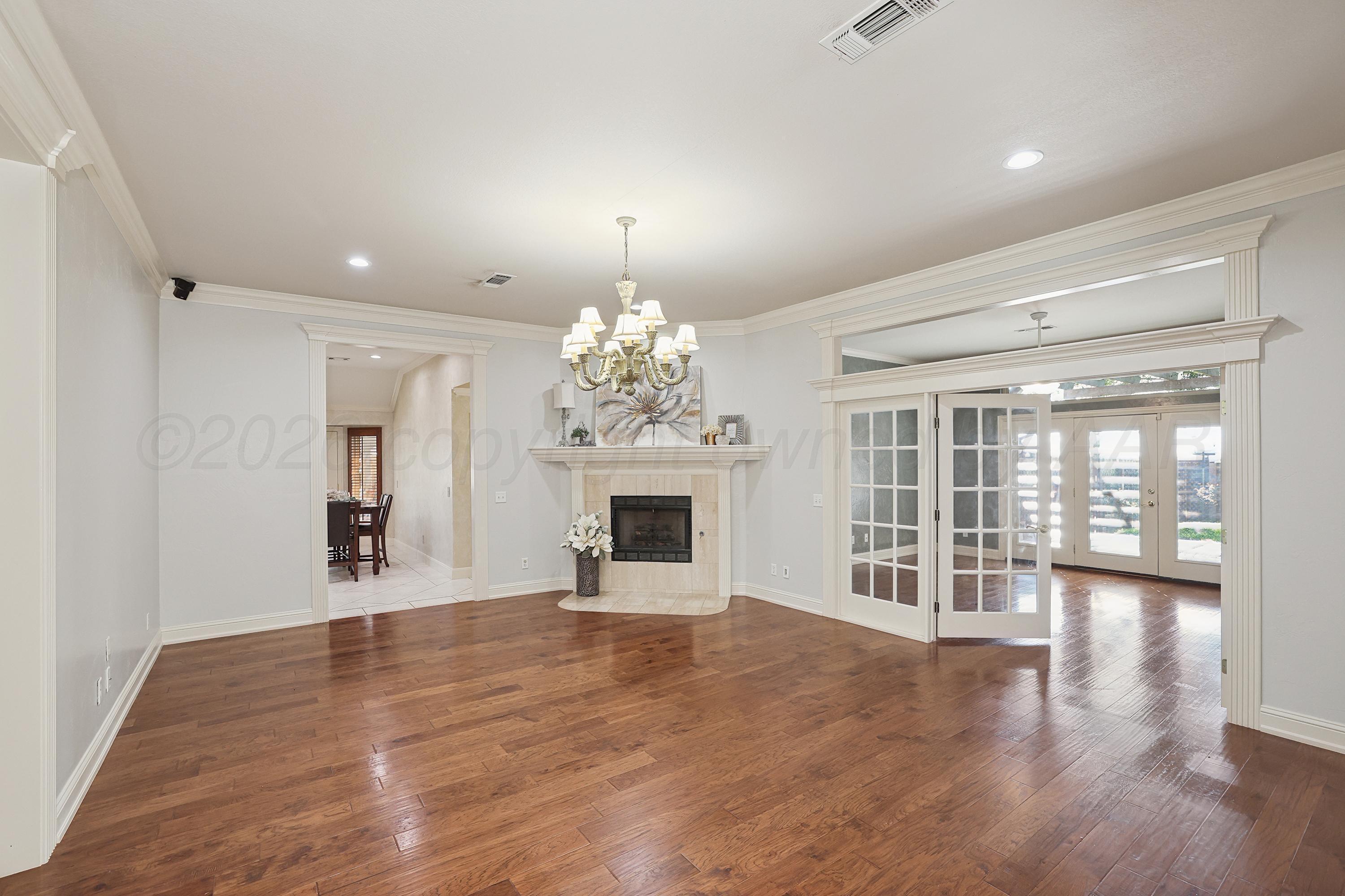 6925 Thunder Road Property Photo 7