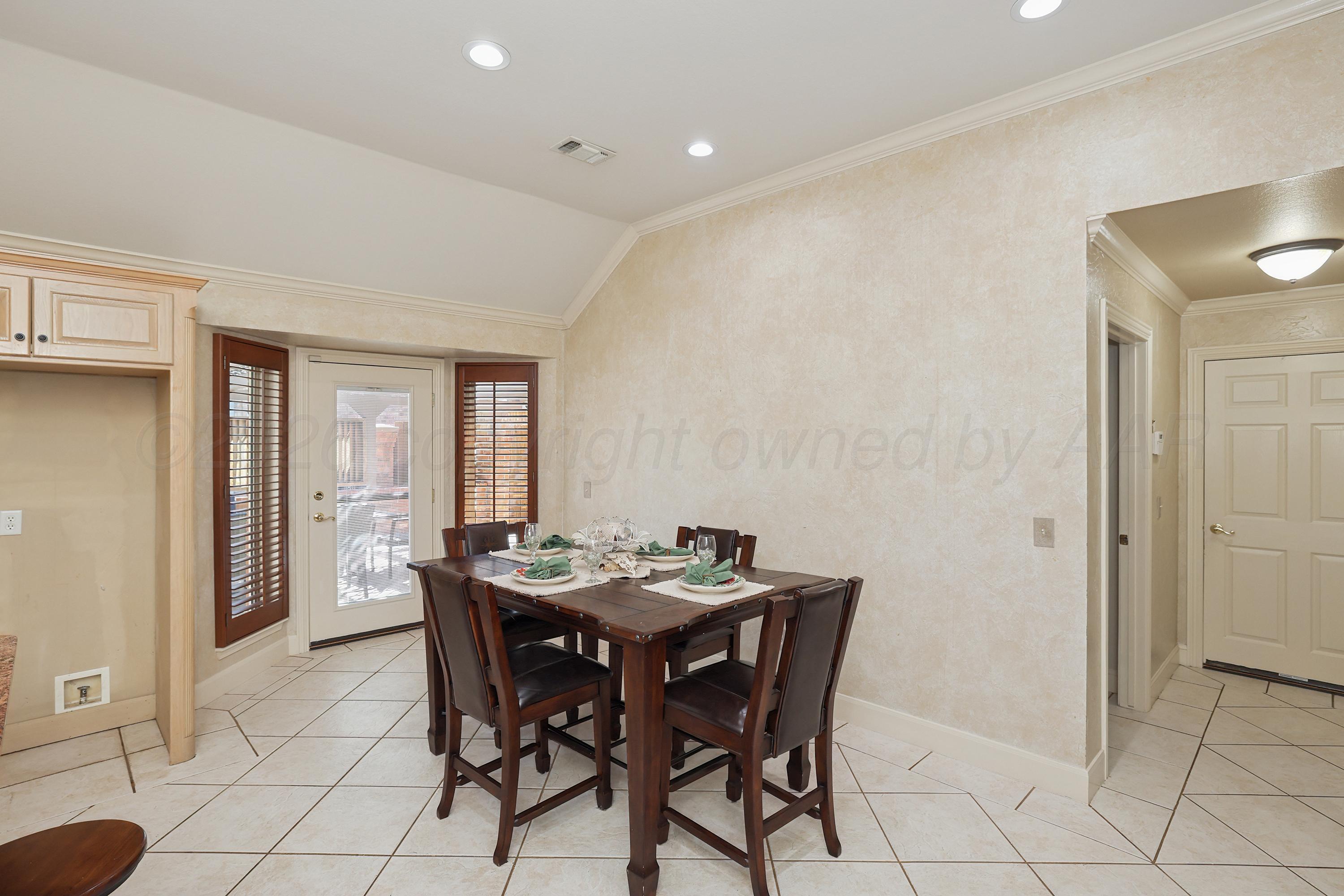 6925 Thunder Road Property Photo 12