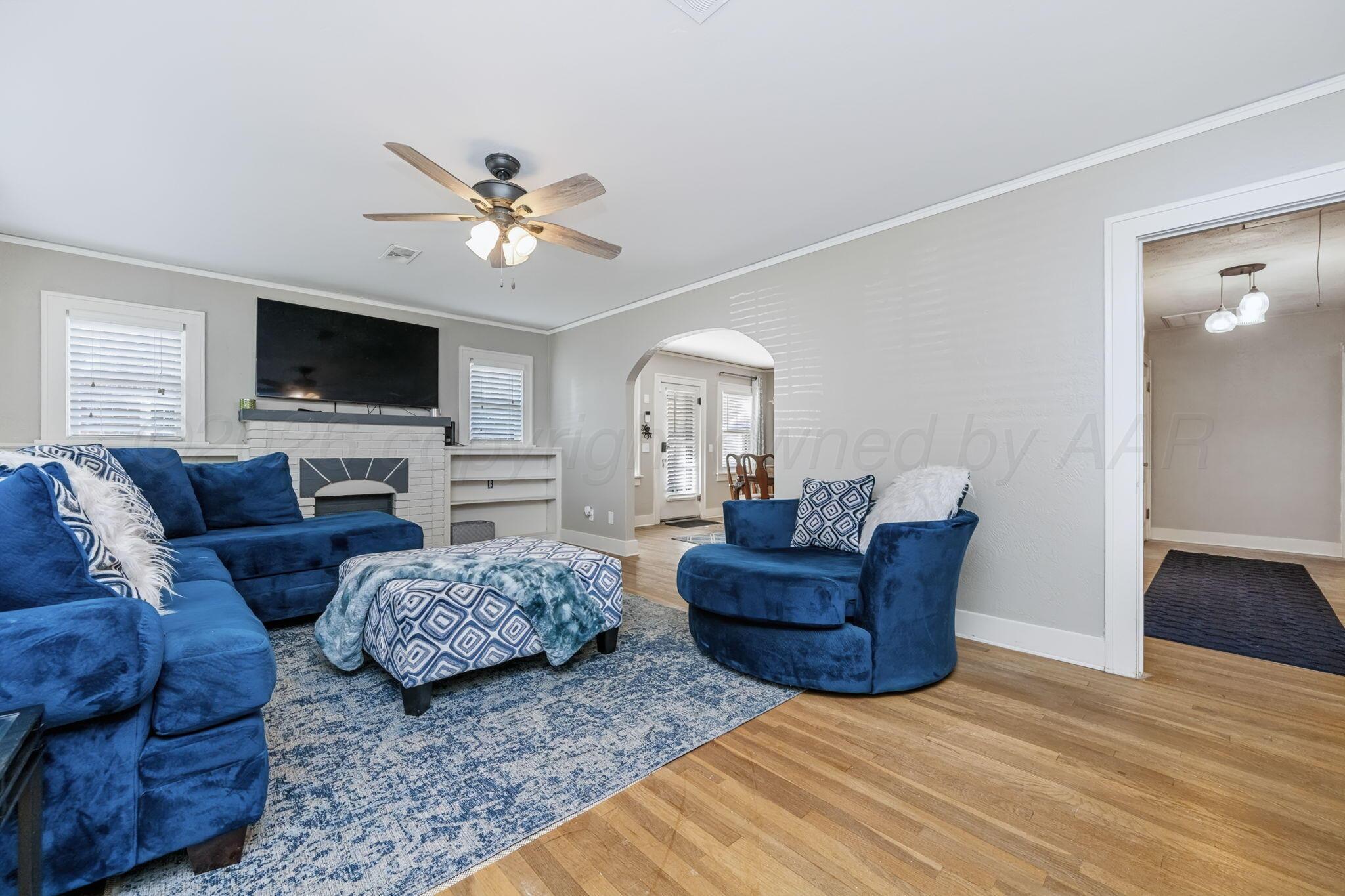 204 Sunset Terrace Property Photo 4