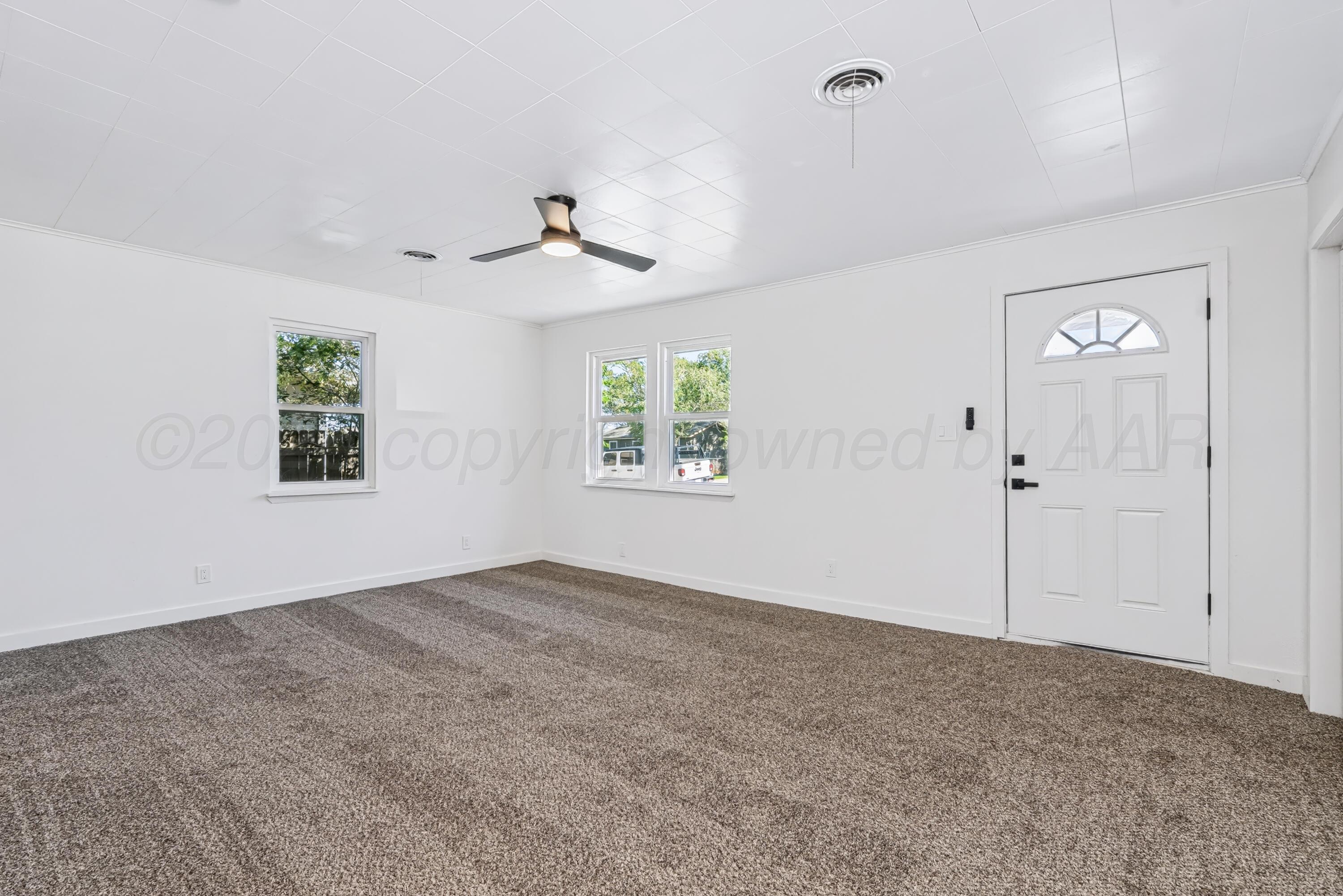 404 S Fairmont Street Property Photo 6