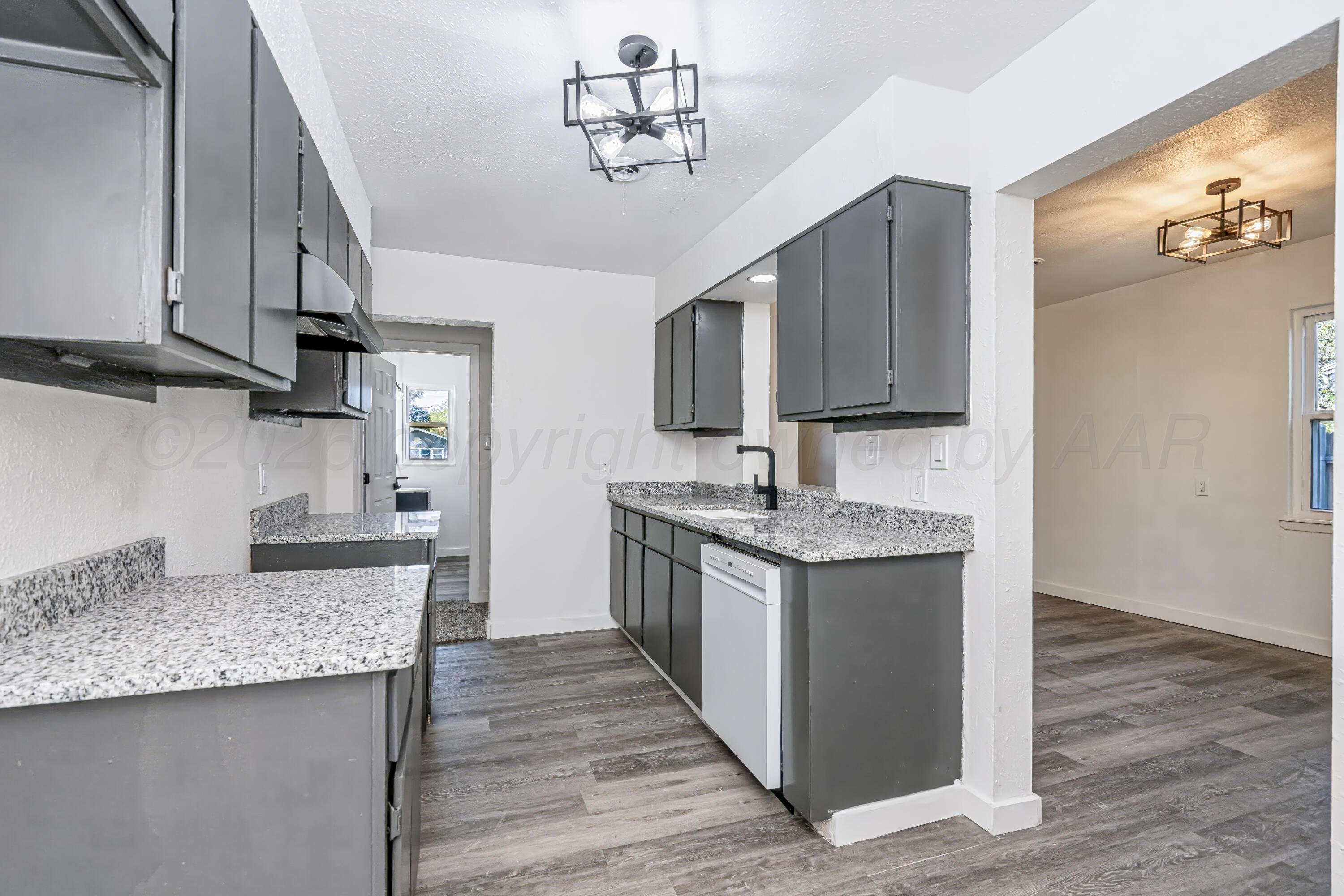 404 S Fairmont Street Property Photo 11