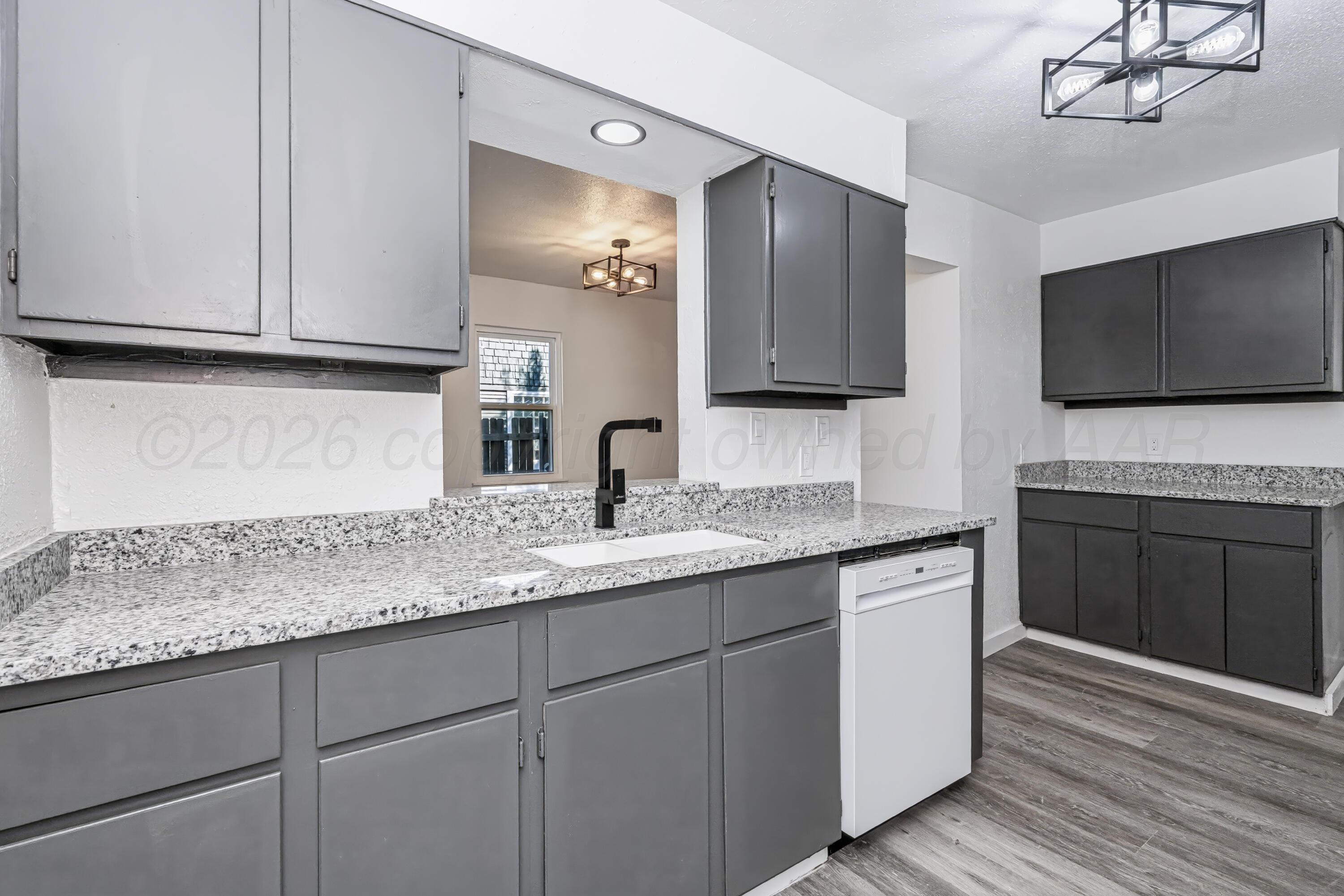 404 S Fairmont Street Property Photo 14