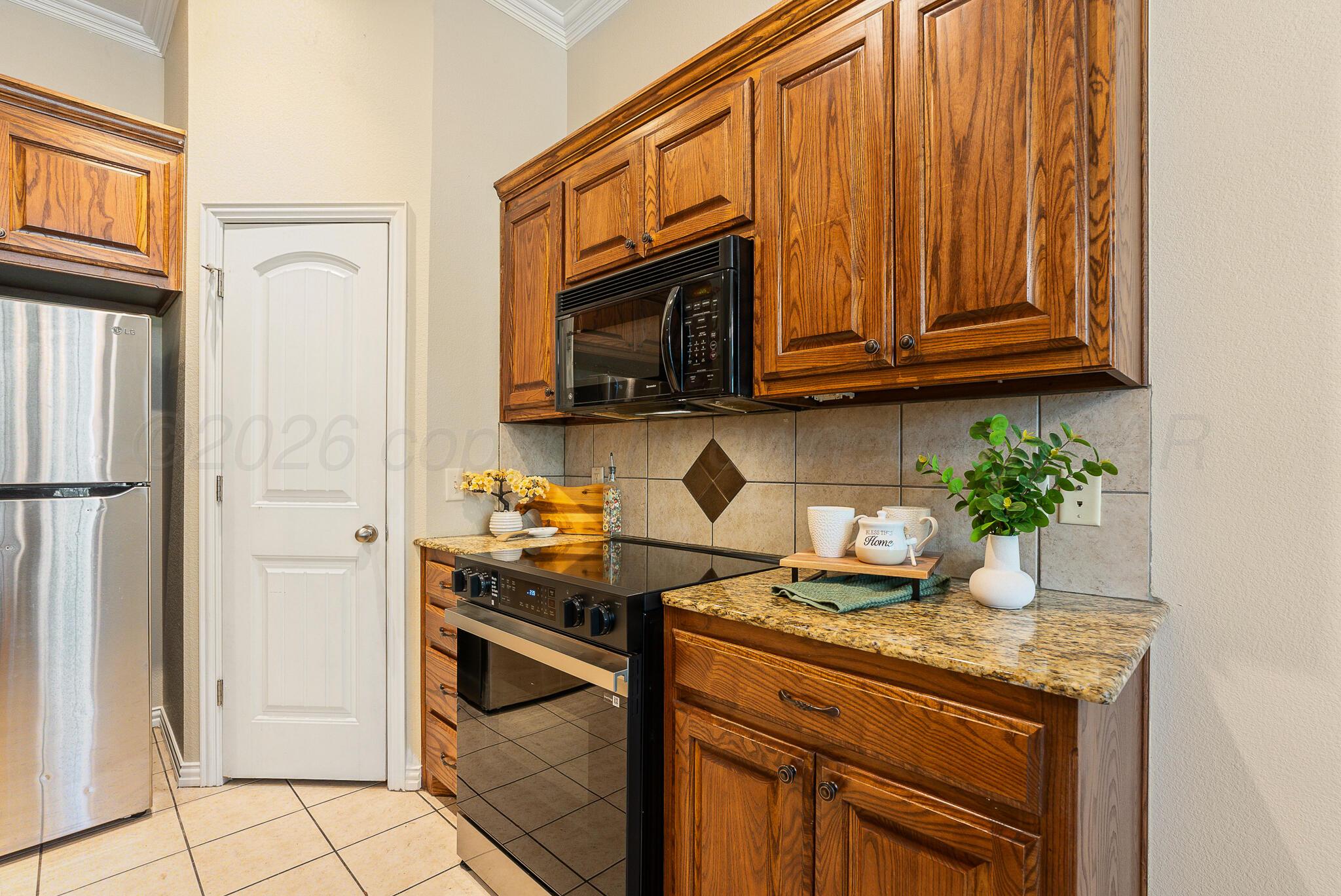 8104 Little Rock Drive Property Photo 10