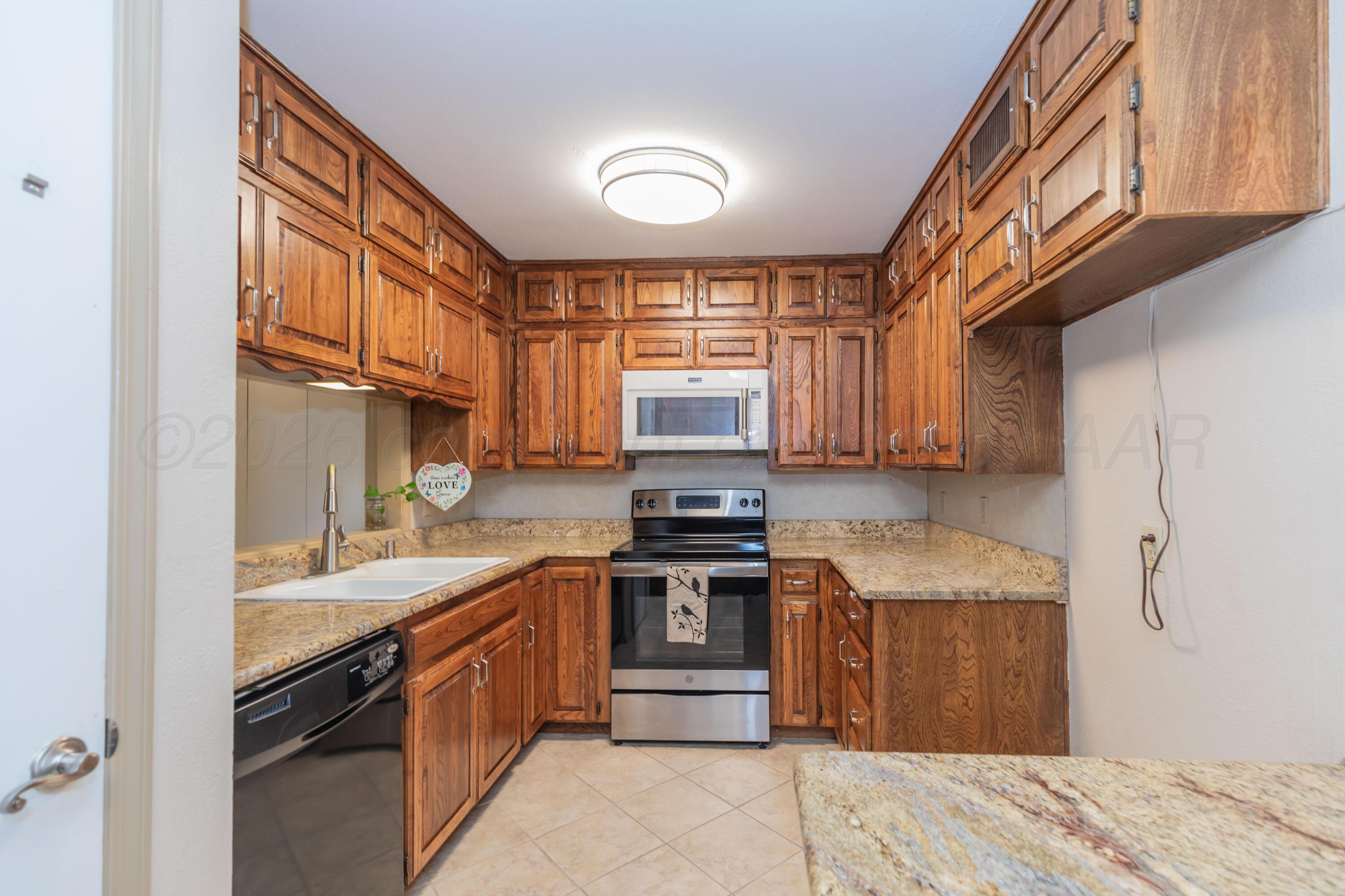 7115 Adirondack Trail Property Photo 4