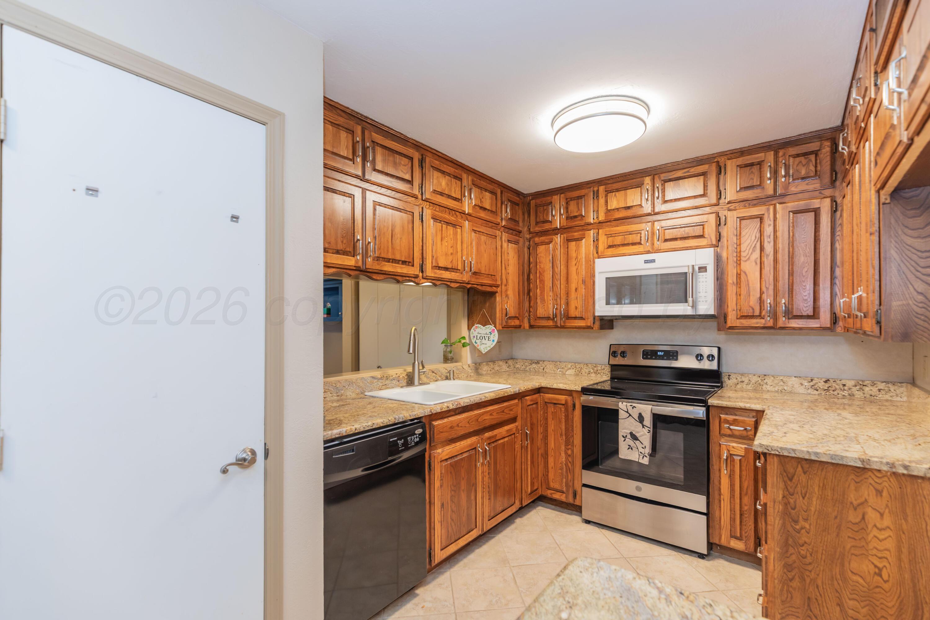 7115 Adirondack Trail Property Photo 18
