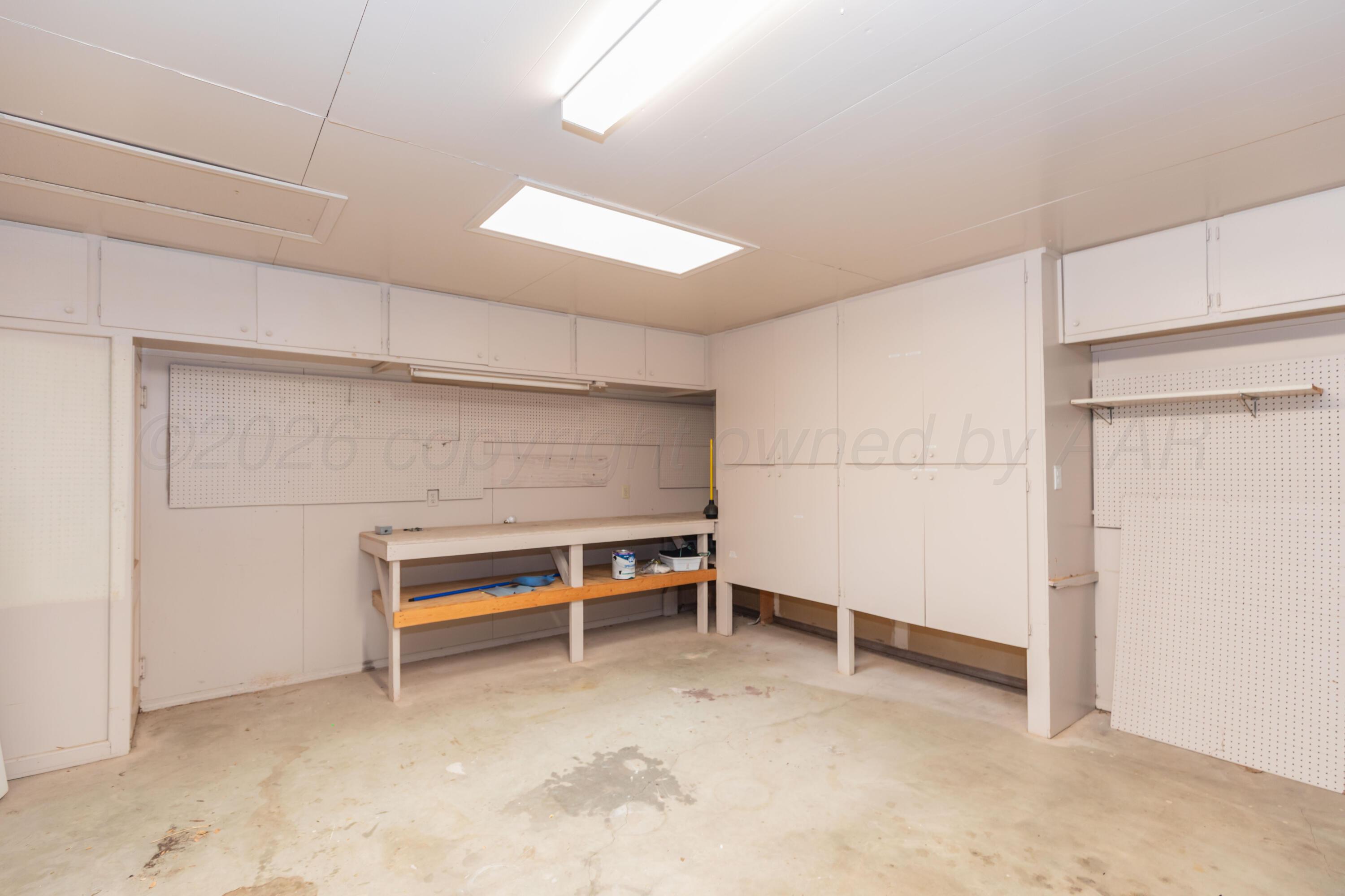 7115 Adirondack Trail Property Photo 38