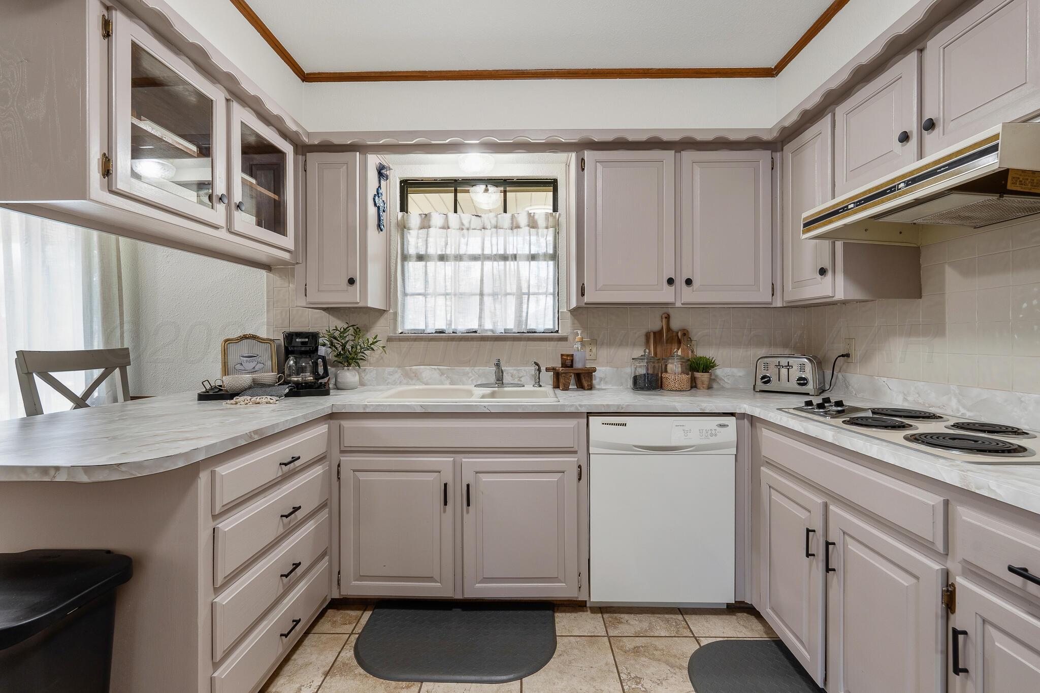 6604 Wentworth Drive Property Photo 11