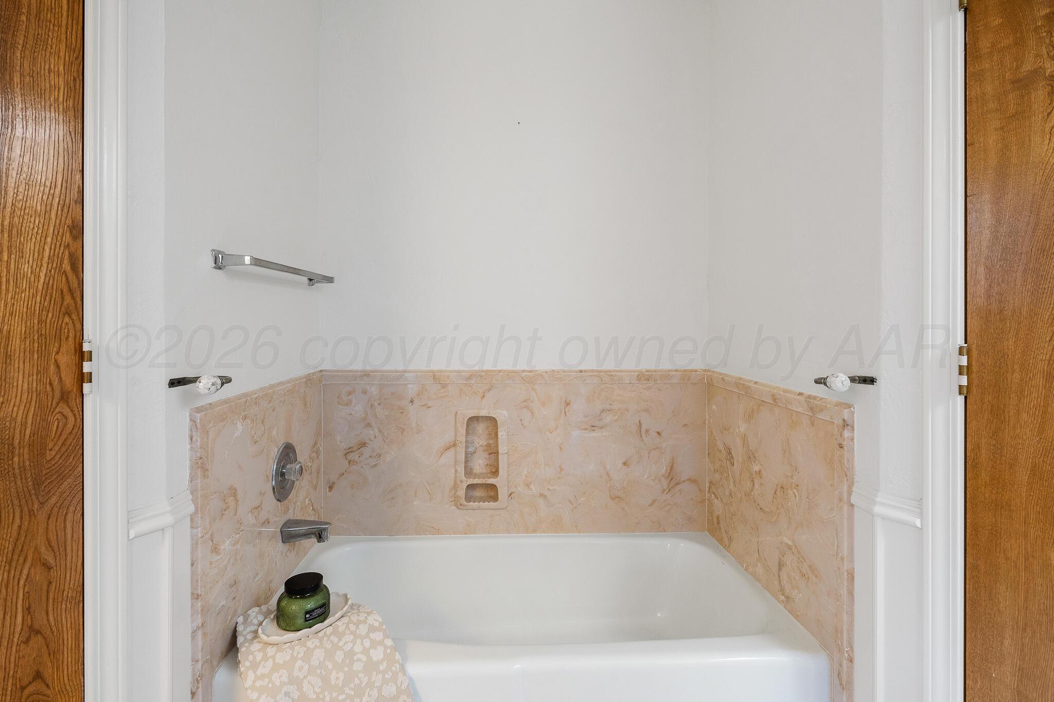 6604 Wentworth Drive Property Photo 20