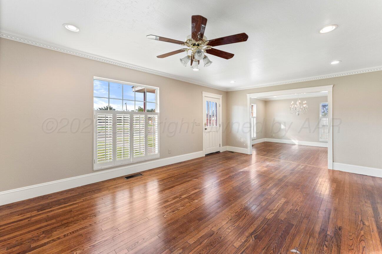 2201 Peach Tree Street Property Photo 4