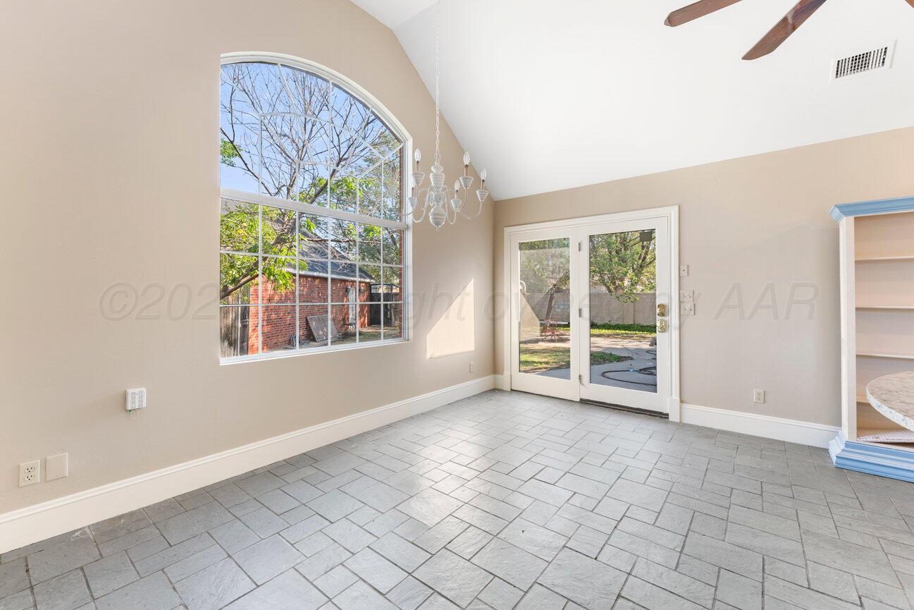 2201 Peach Tree Street Property Photo 10