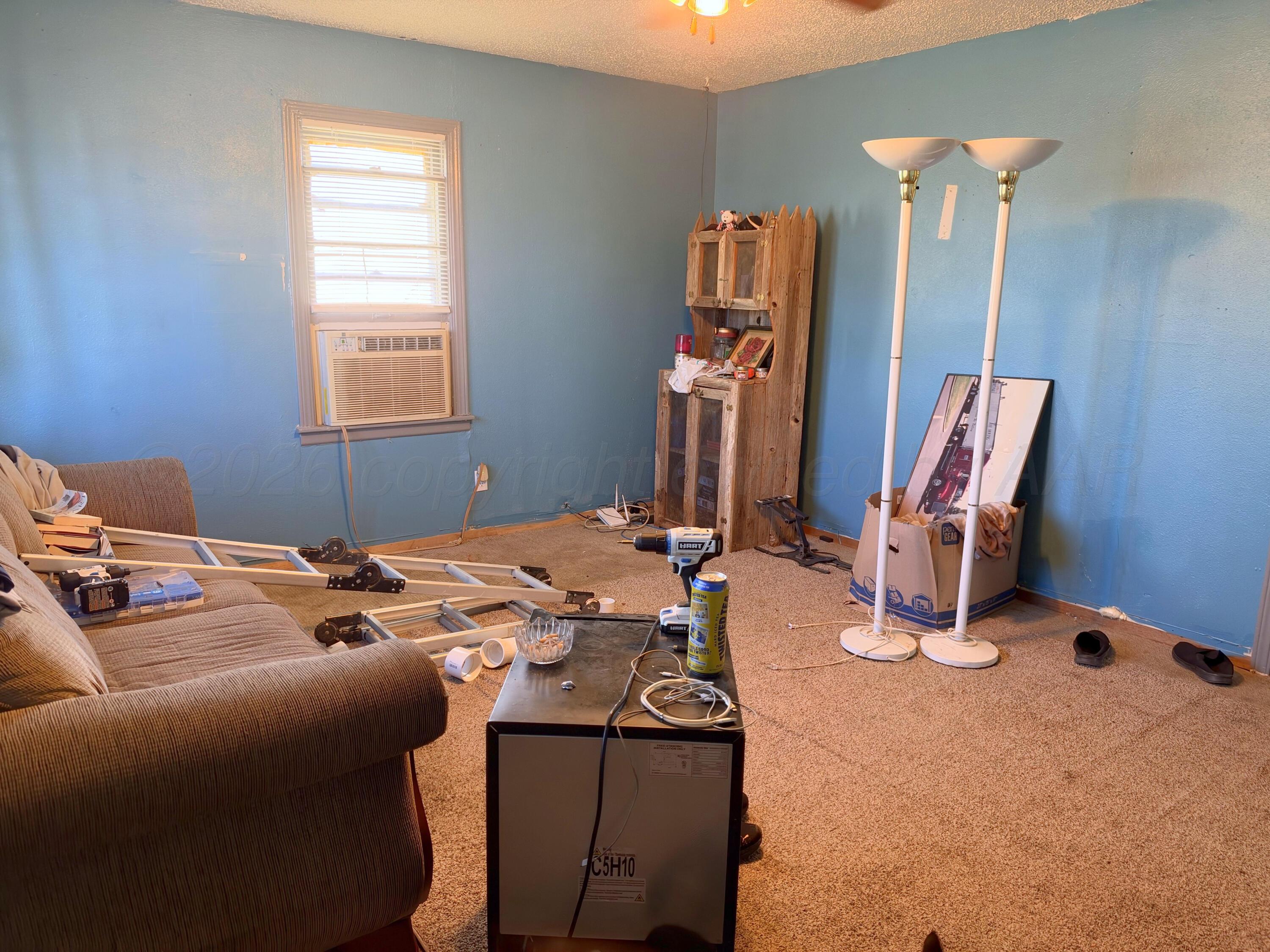 1109 S Wilhelm Avenue Property Photo 3