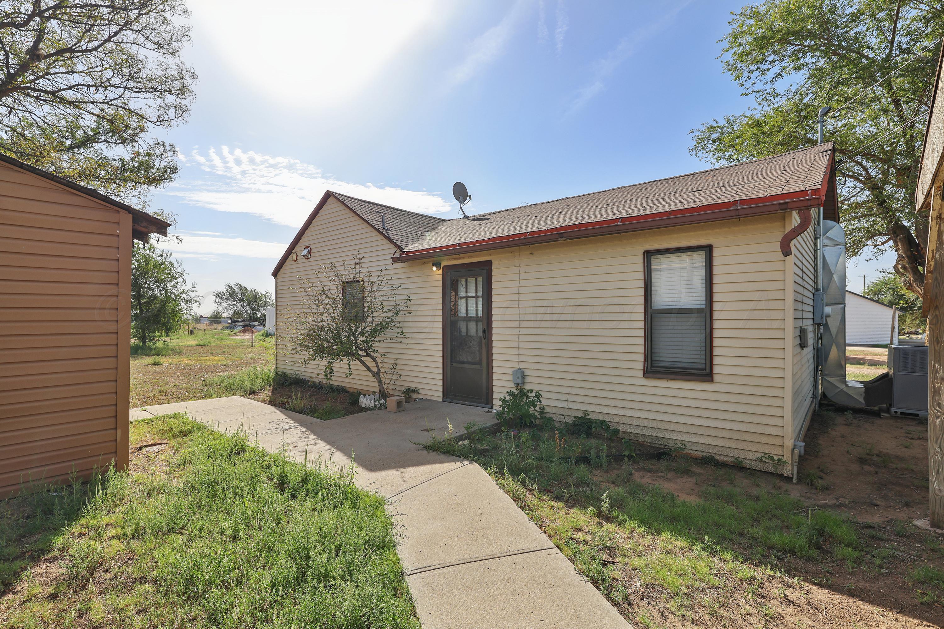 8406 Bluebonnet Drive Property Photo 1