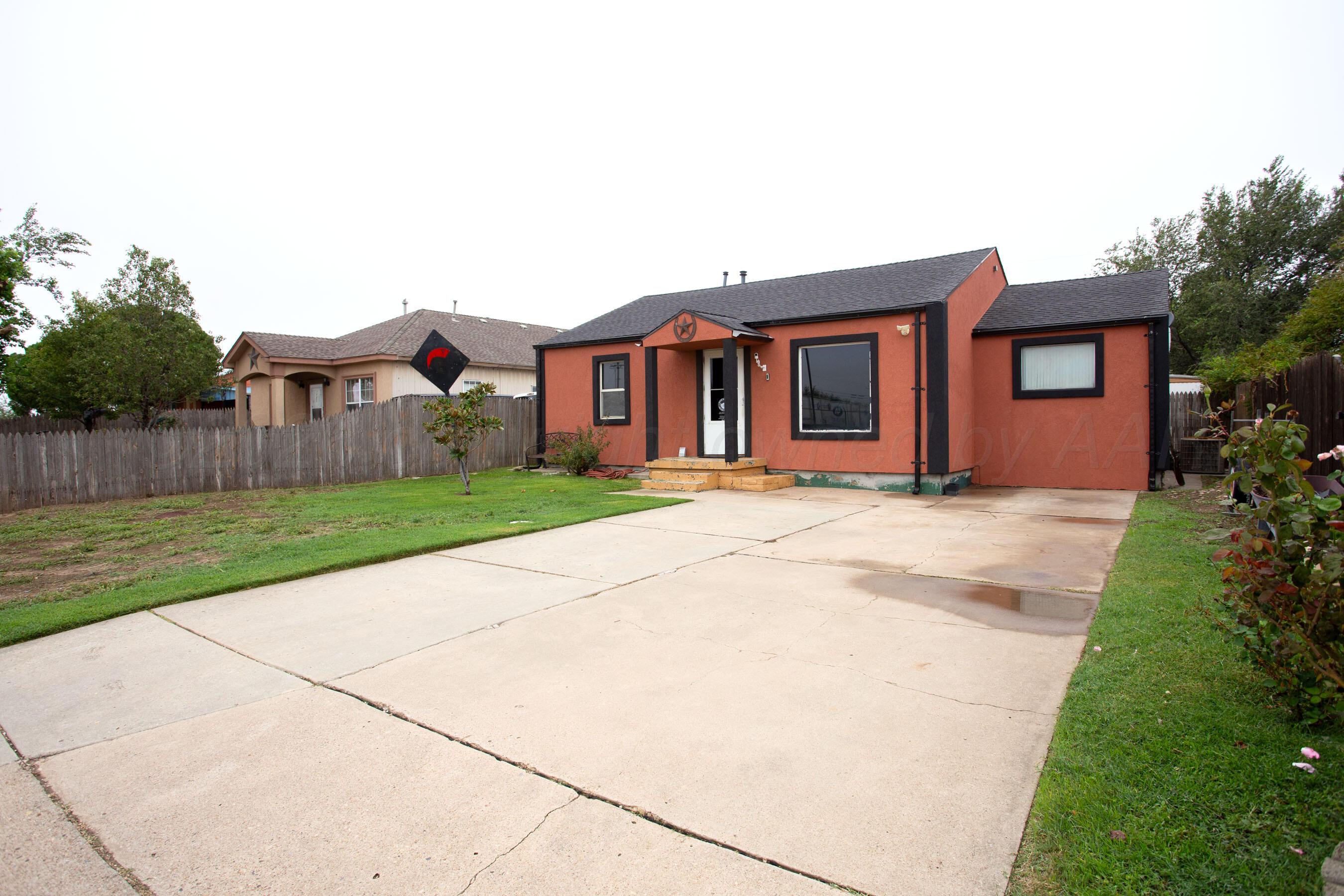605 N Roberts Street Property Photo 3