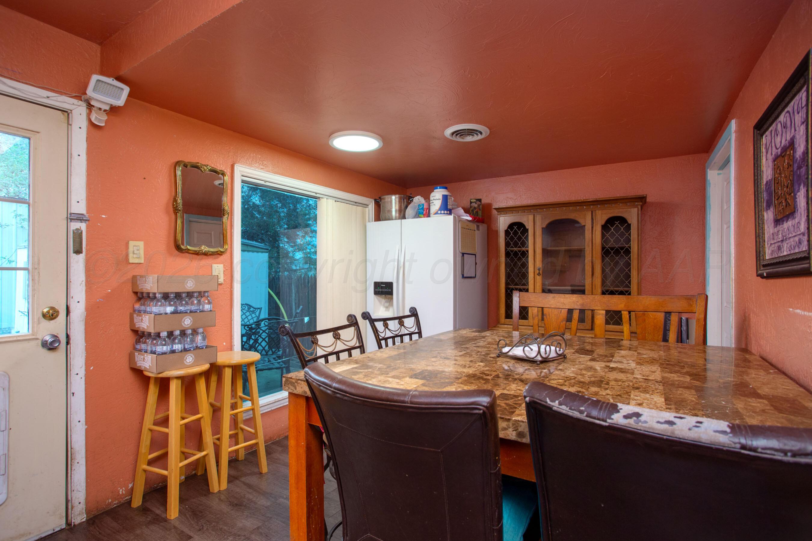 605 N Roberts Street Property Photo 10