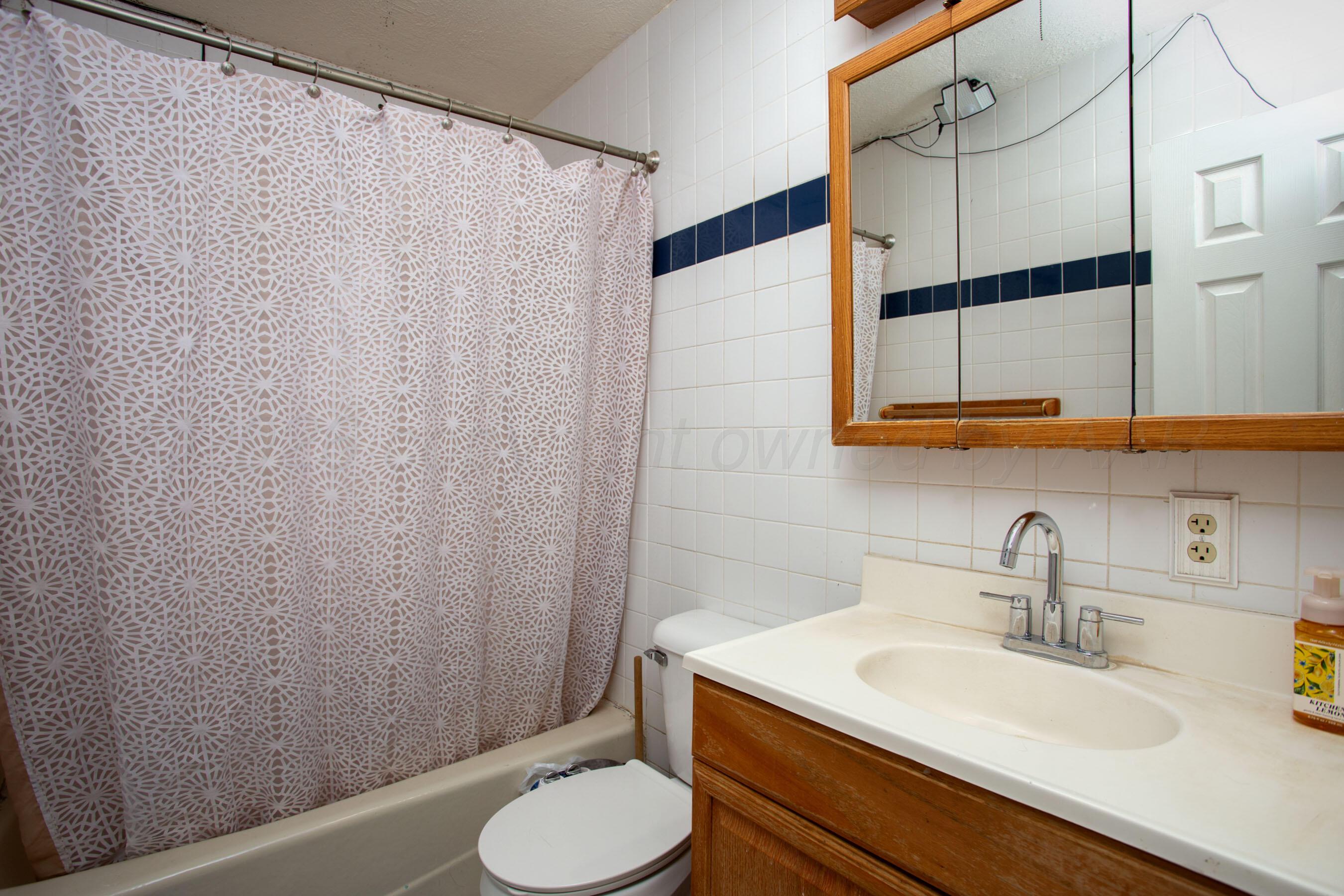 605 N Roberts Street Property Photo 13