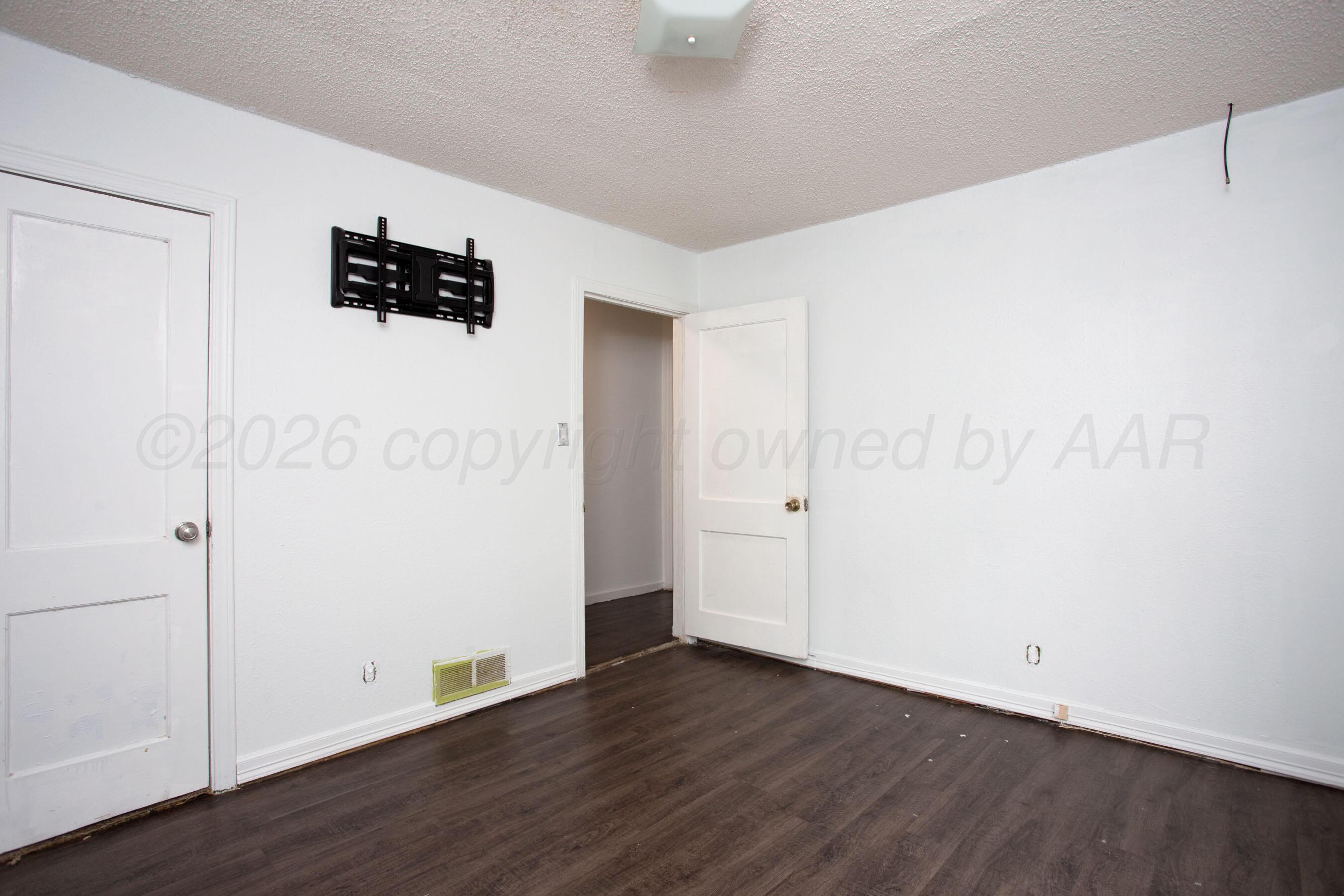 605 N Roberts Street Property Photo 17