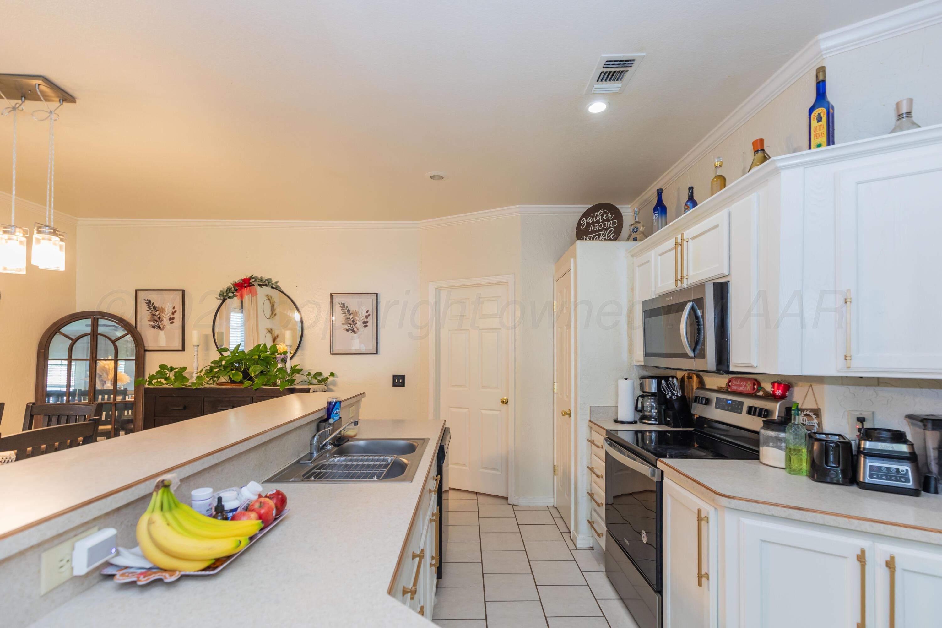 3609 S Williams Street Property Photo 12