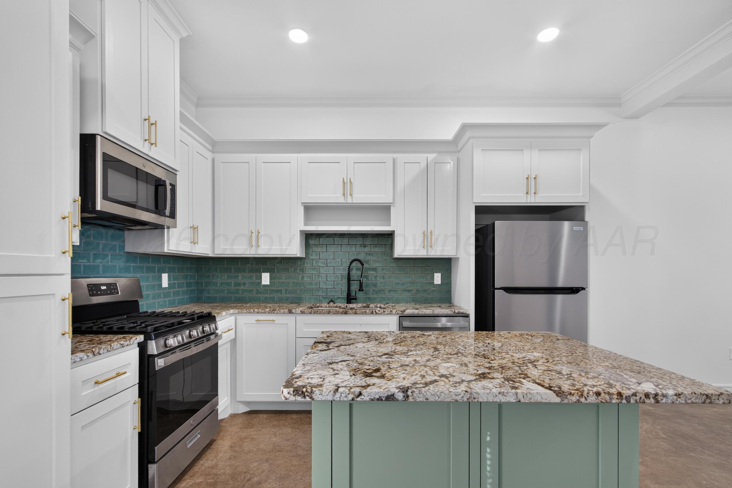 11075 Verano Unit E Drive Property Photo 3