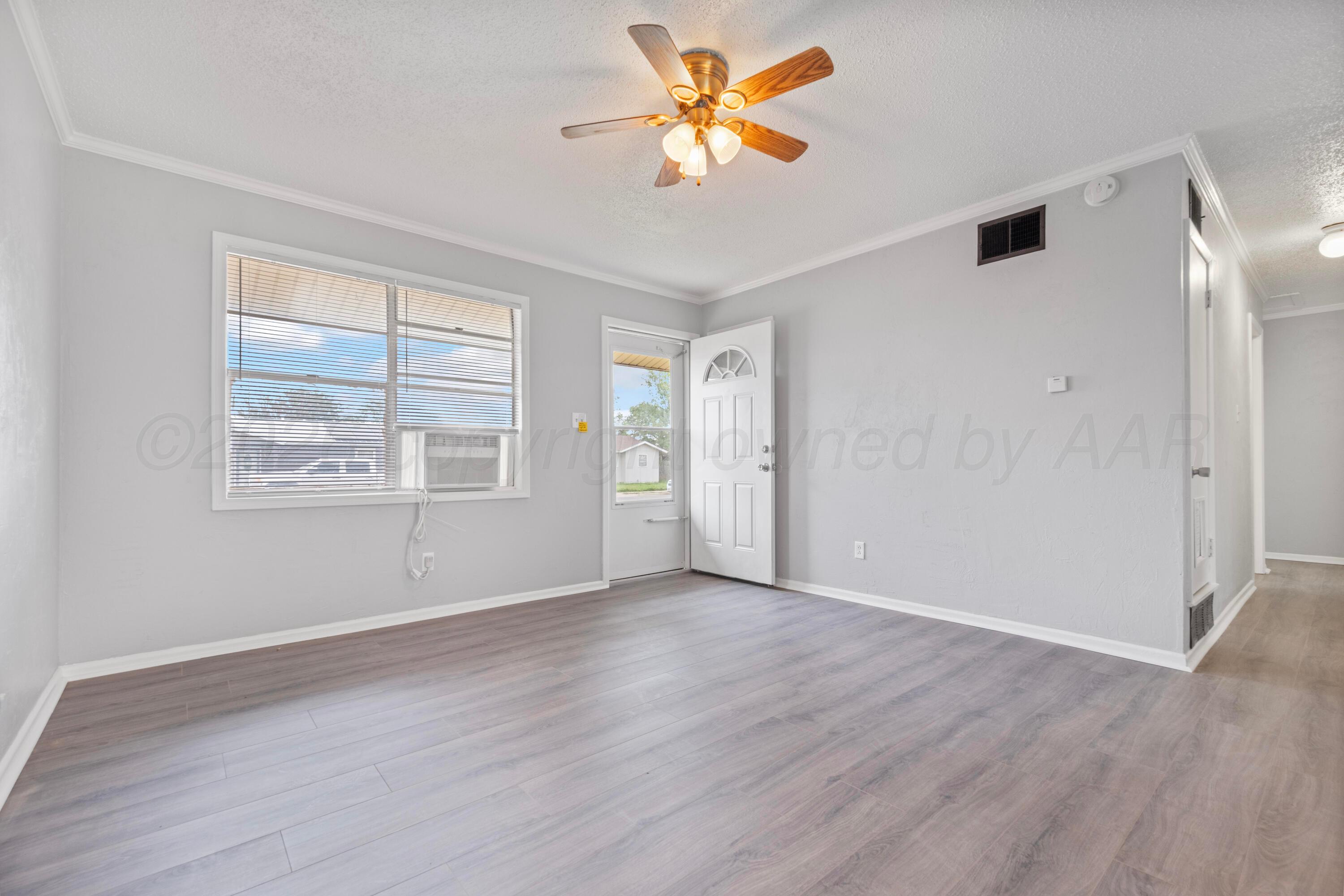419 Long Street Property Photo 4