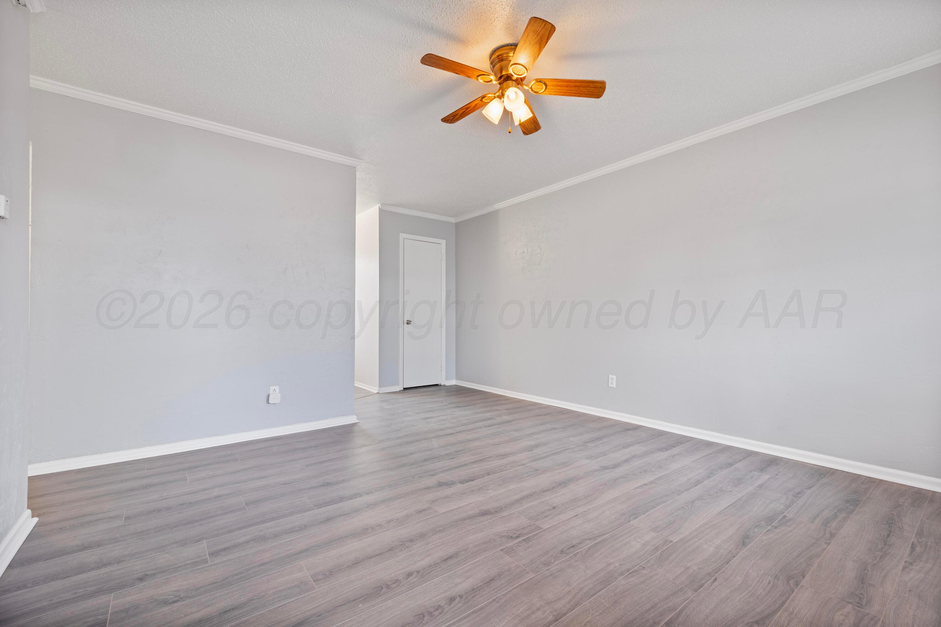 419 Long Street Property Photo 5