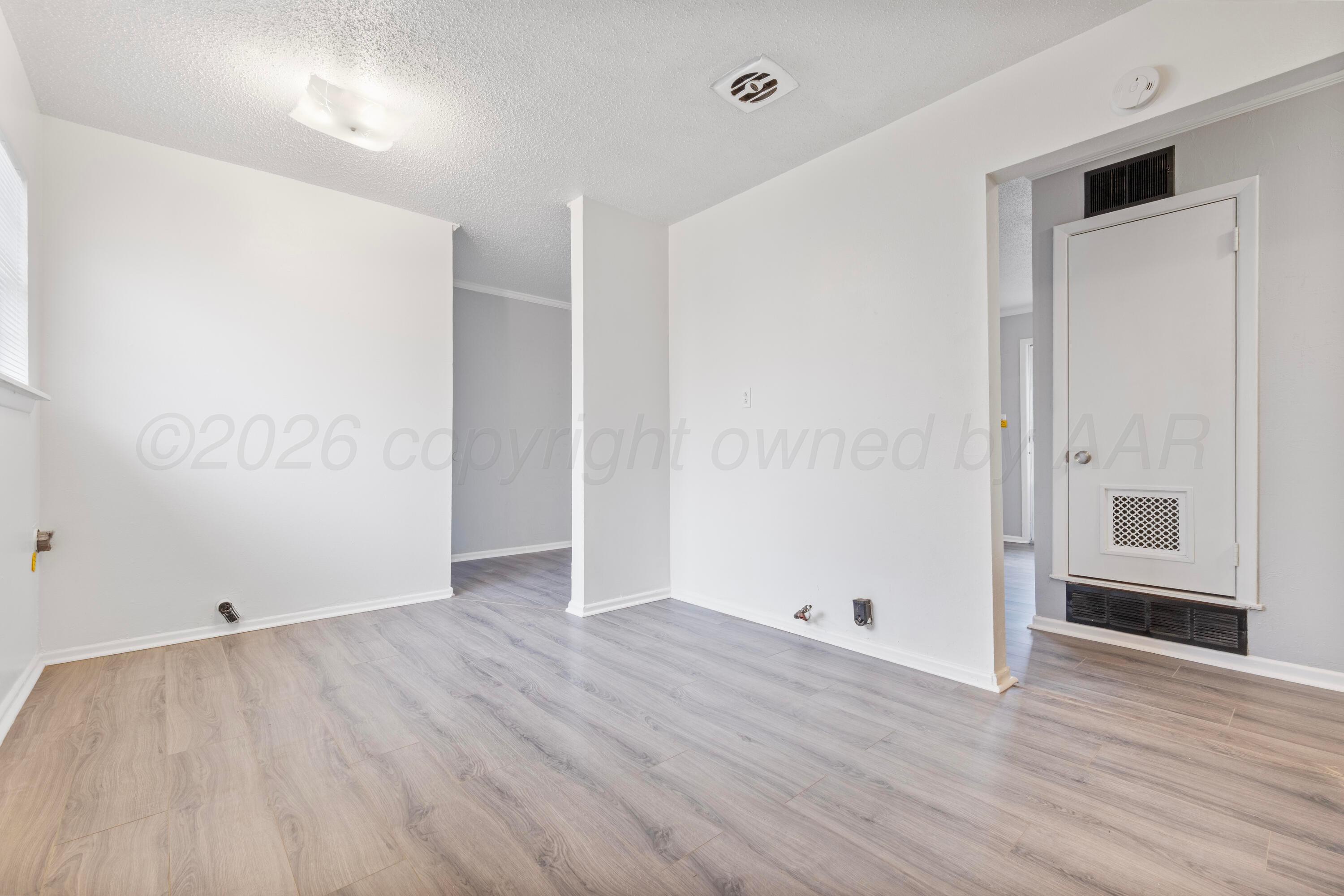 419 Long Street Property Photo 6