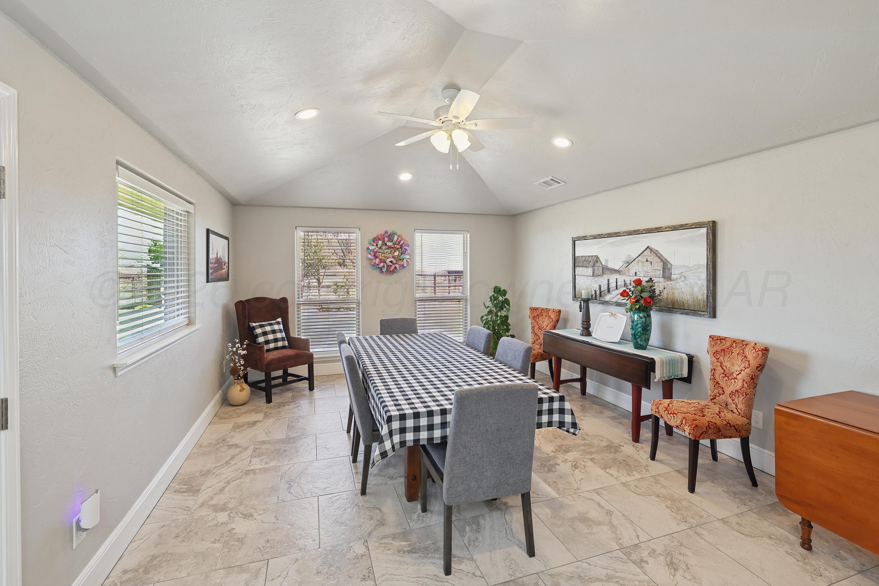43 Fannin Drive Property Photo 7