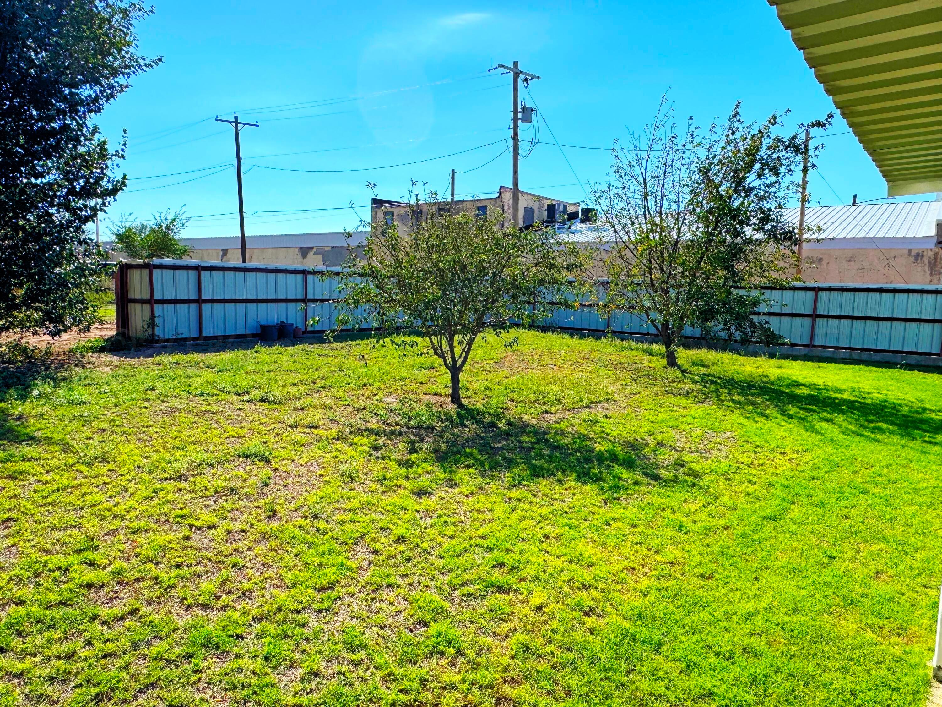 202 S Baylor Street Property Photo 13