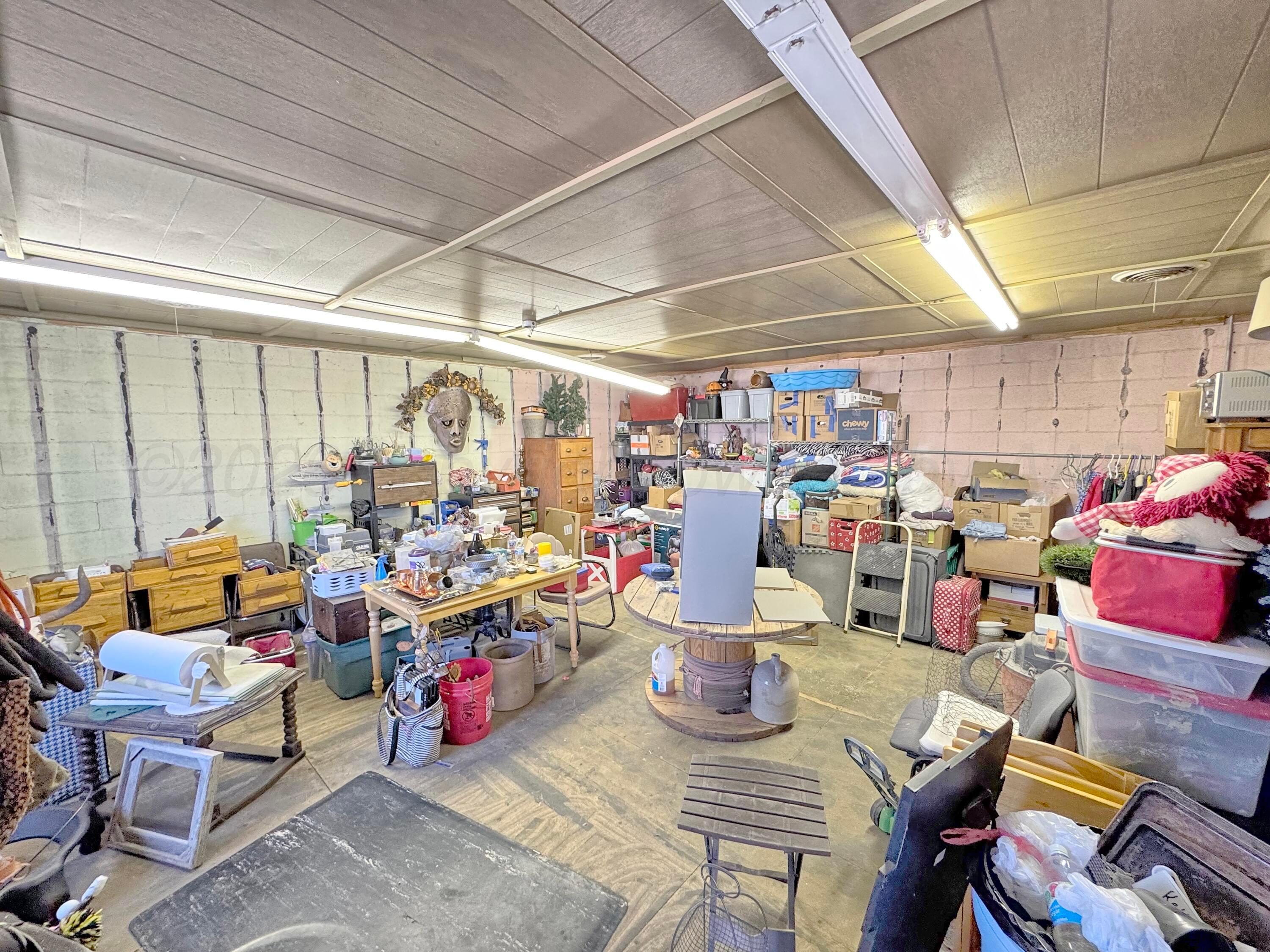 202 S Baylor Street Property Photo 18