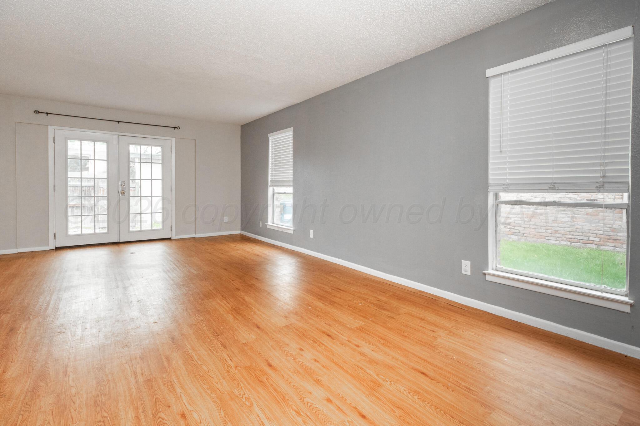3208 Villa Place Property Photo 3